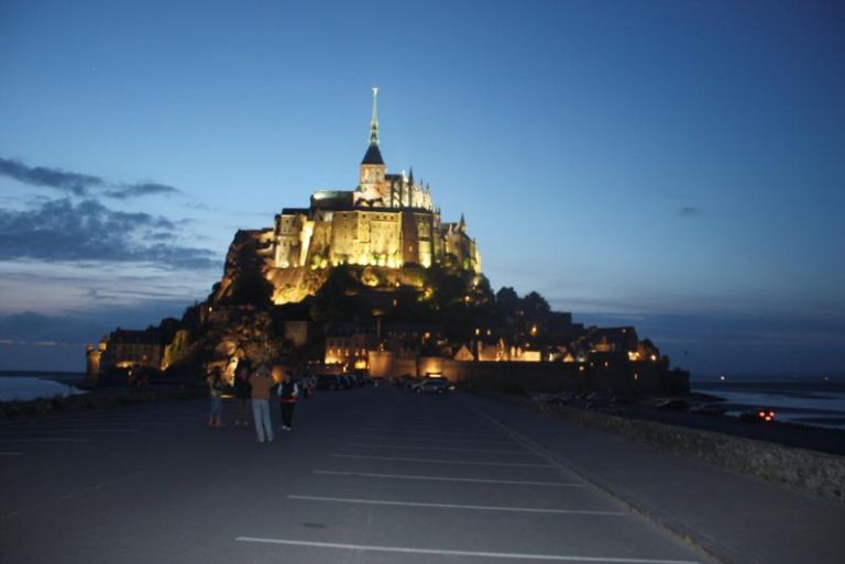 Le Mont-Saint-Michel al tramonto – ore 22,30