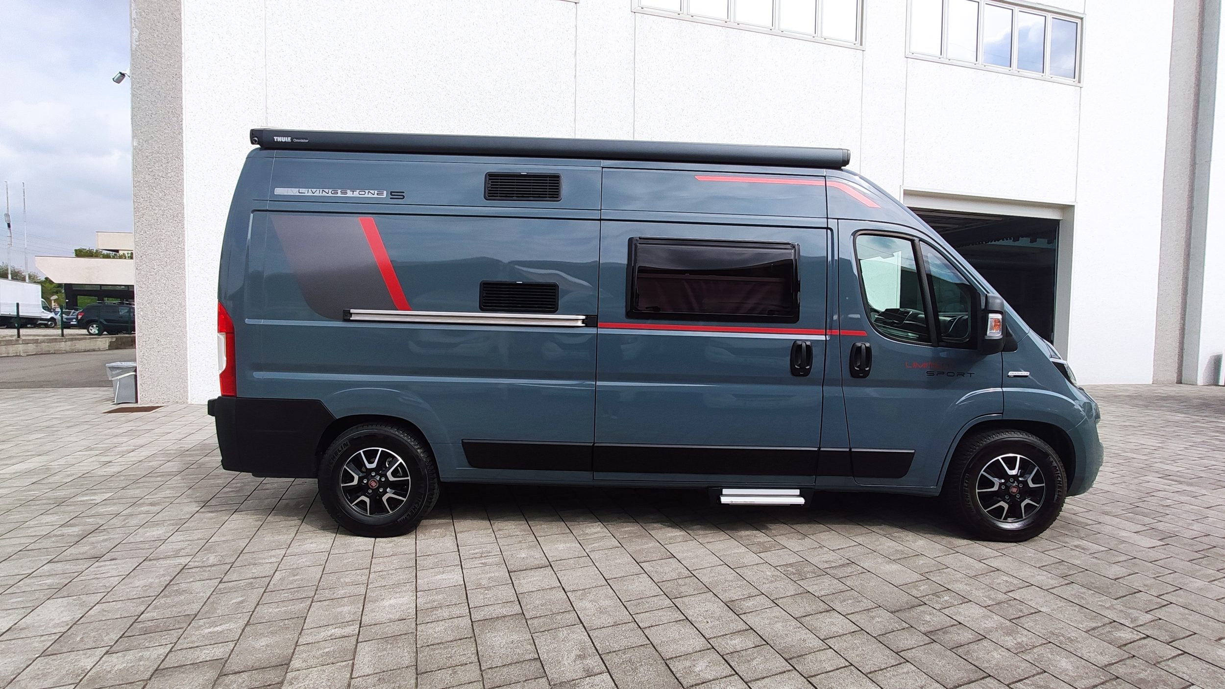 Livingstone 5 Sport Limited
