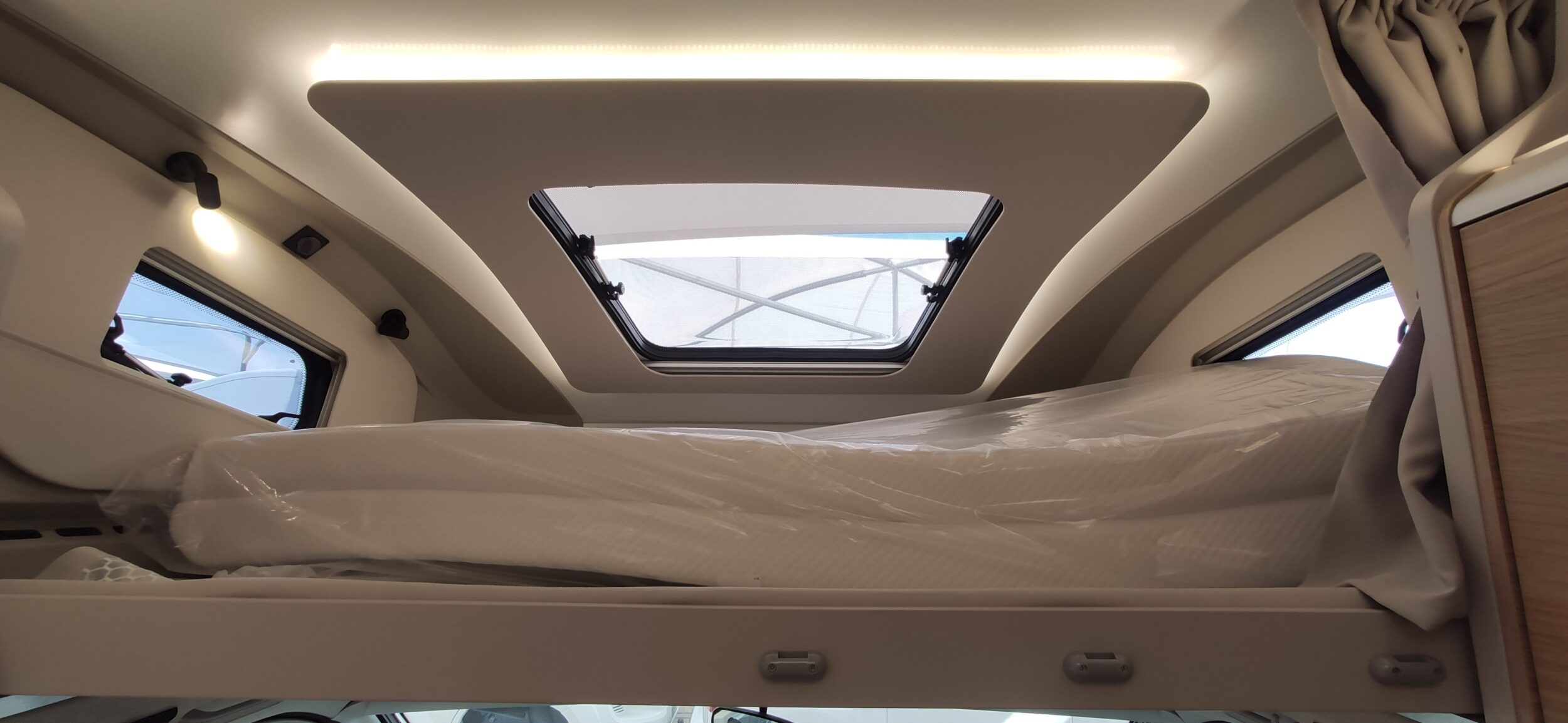 Adria Coral XL Axess 600 DP