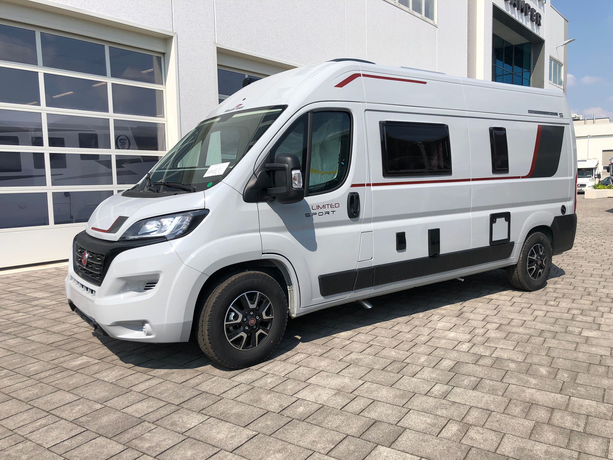 RT Livingstone 5 Sport