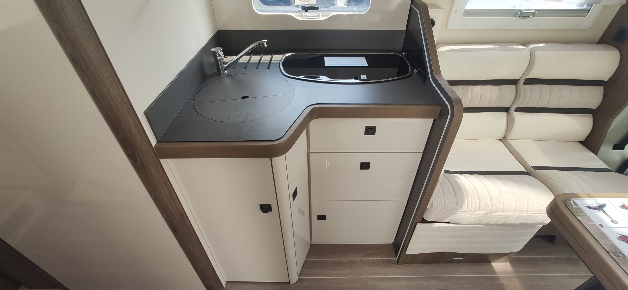 CI Riviera 87 XT