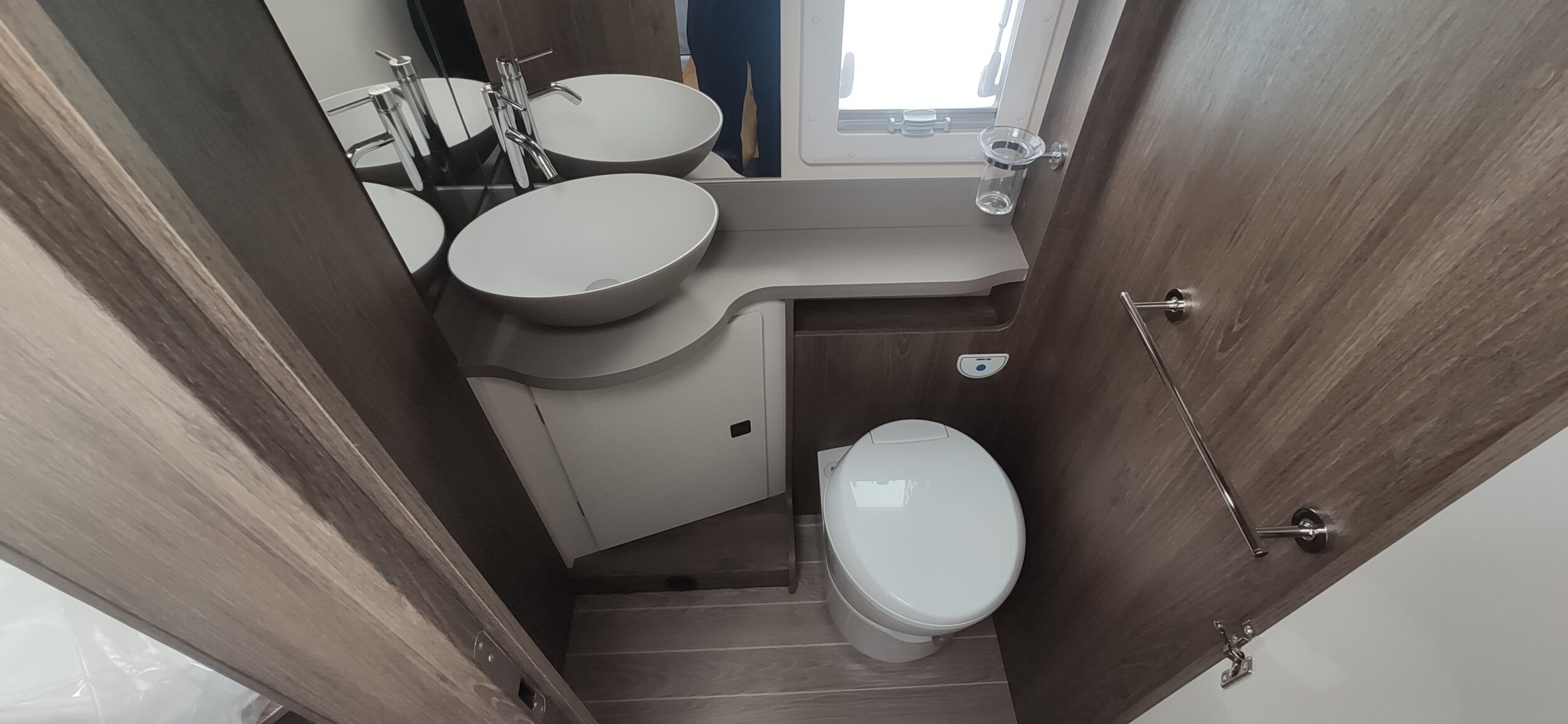 CI Riviera 87 XT