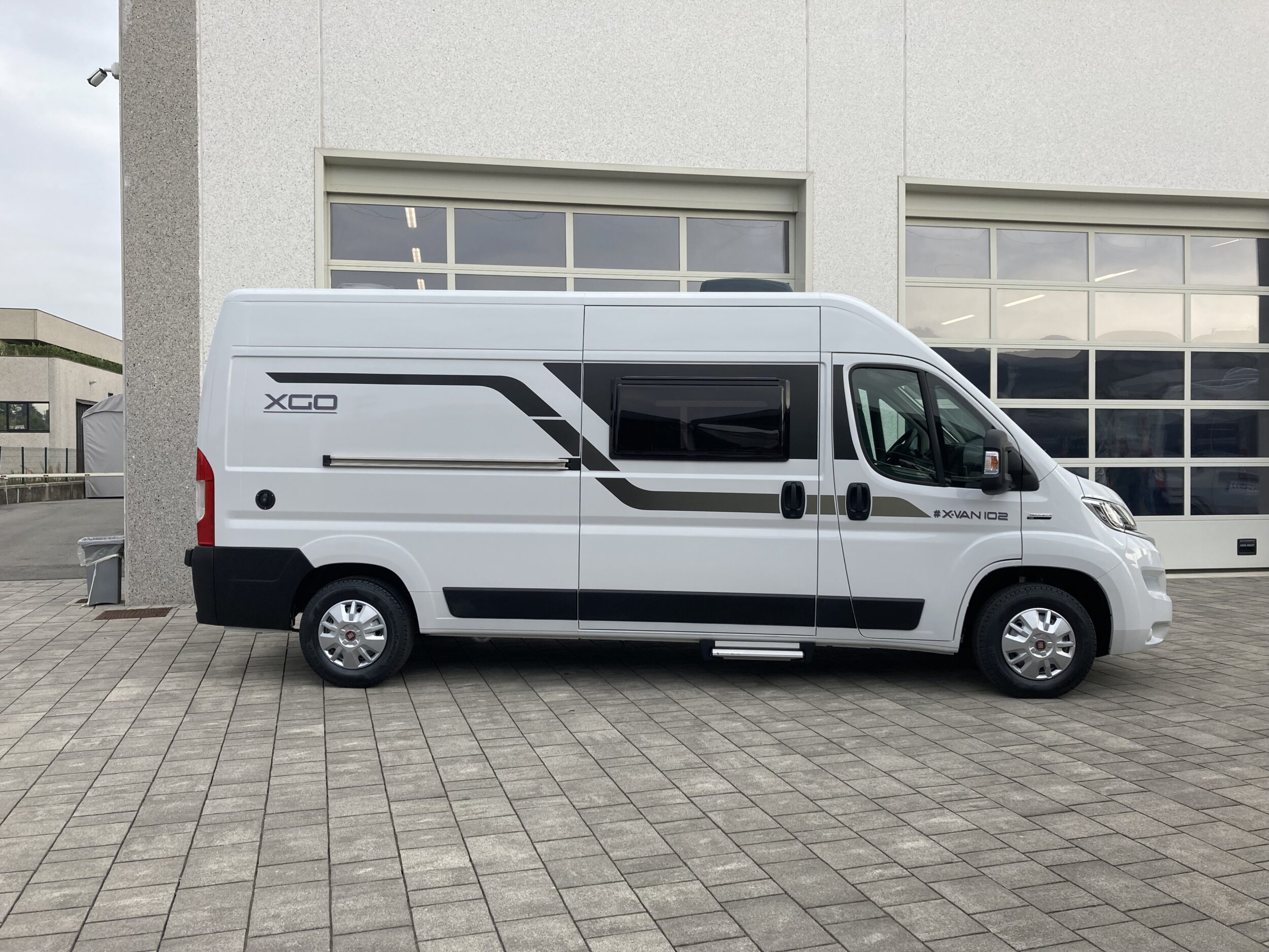 X-VAN 102
