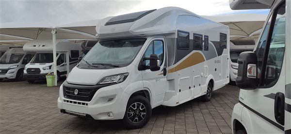 Riviera 87 XT
