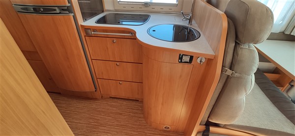 Adria Coral A 660 SP