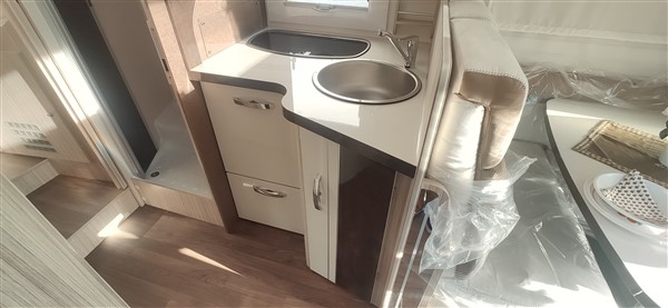 Elnagh T-Loft 530