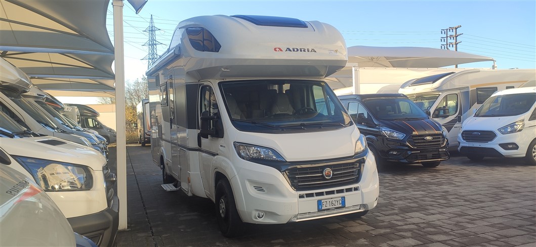 Adria Coral XL 600 DP