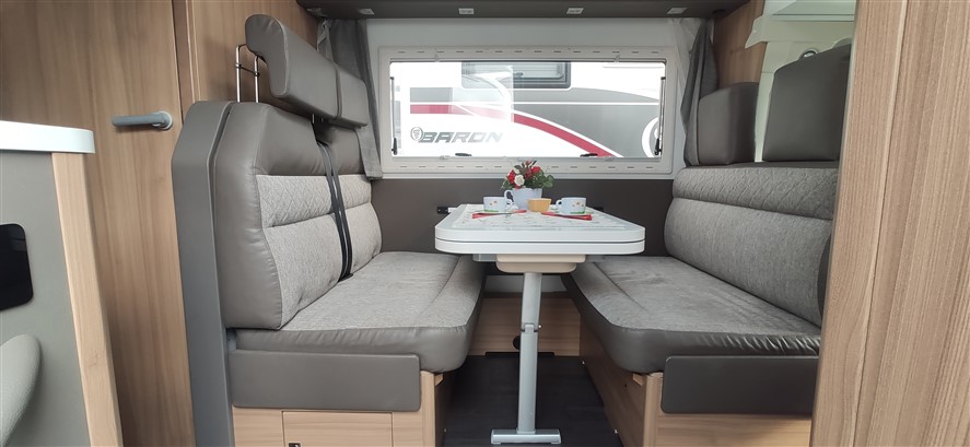Adria Coral XL 600 DP