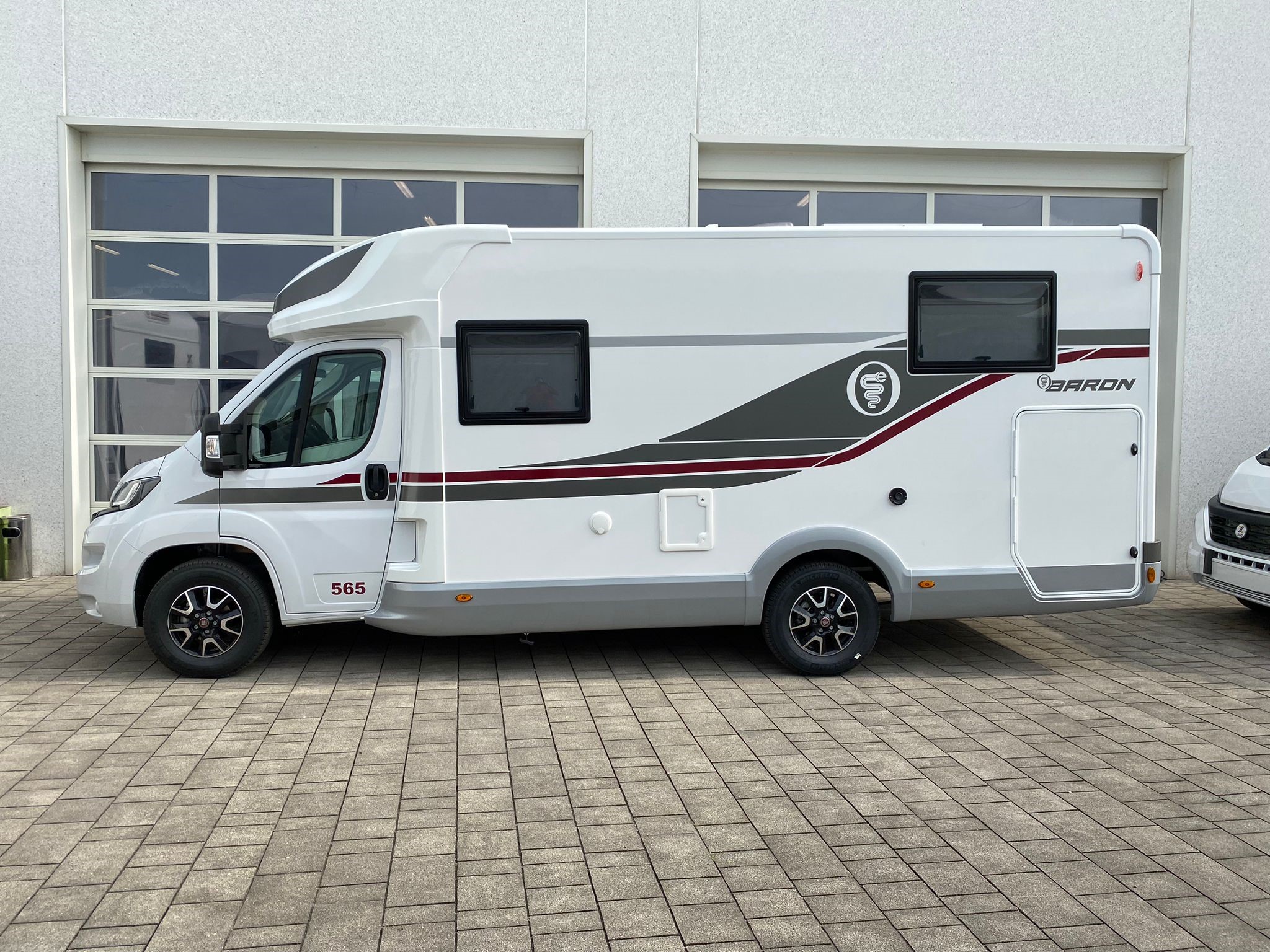 Elnagh Baron 565