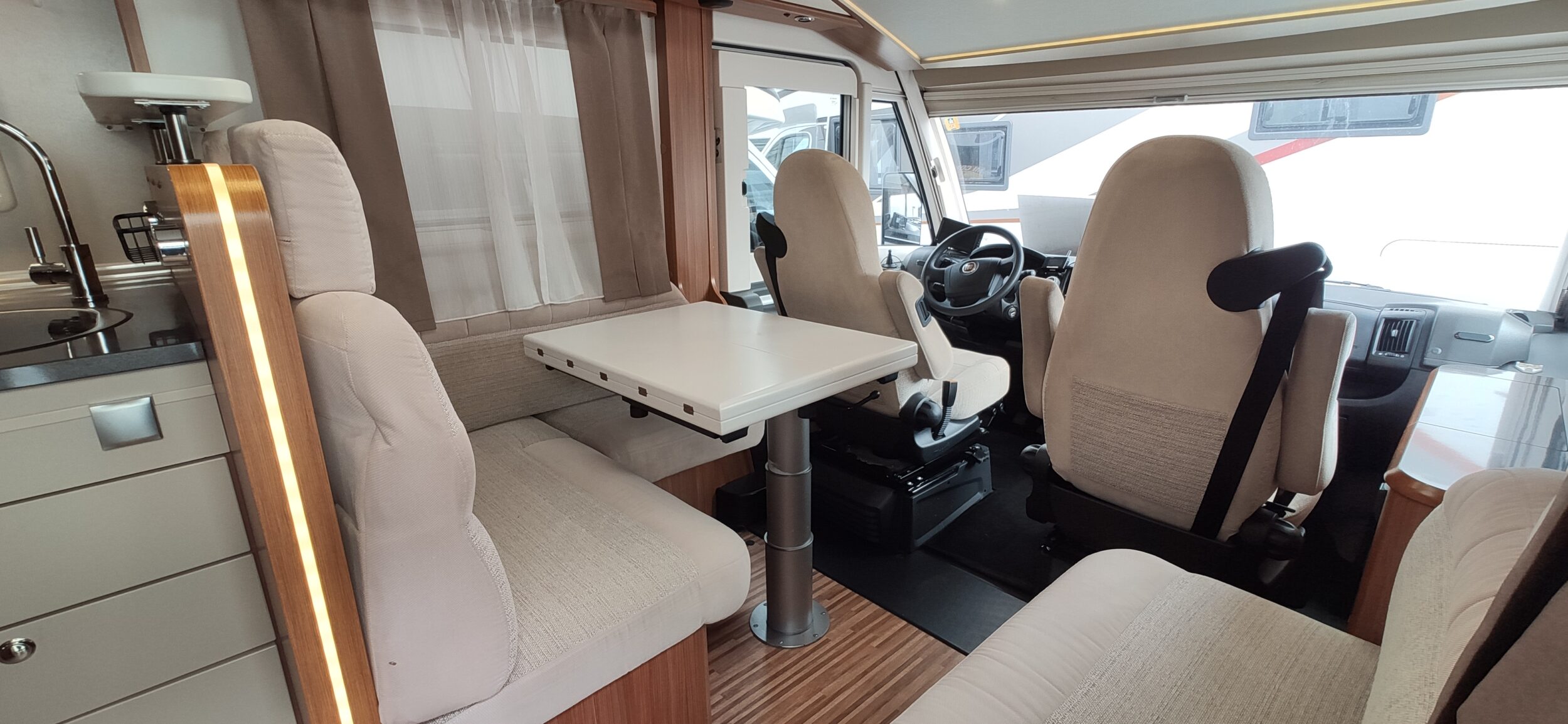 Adria Sonic I 700 SP