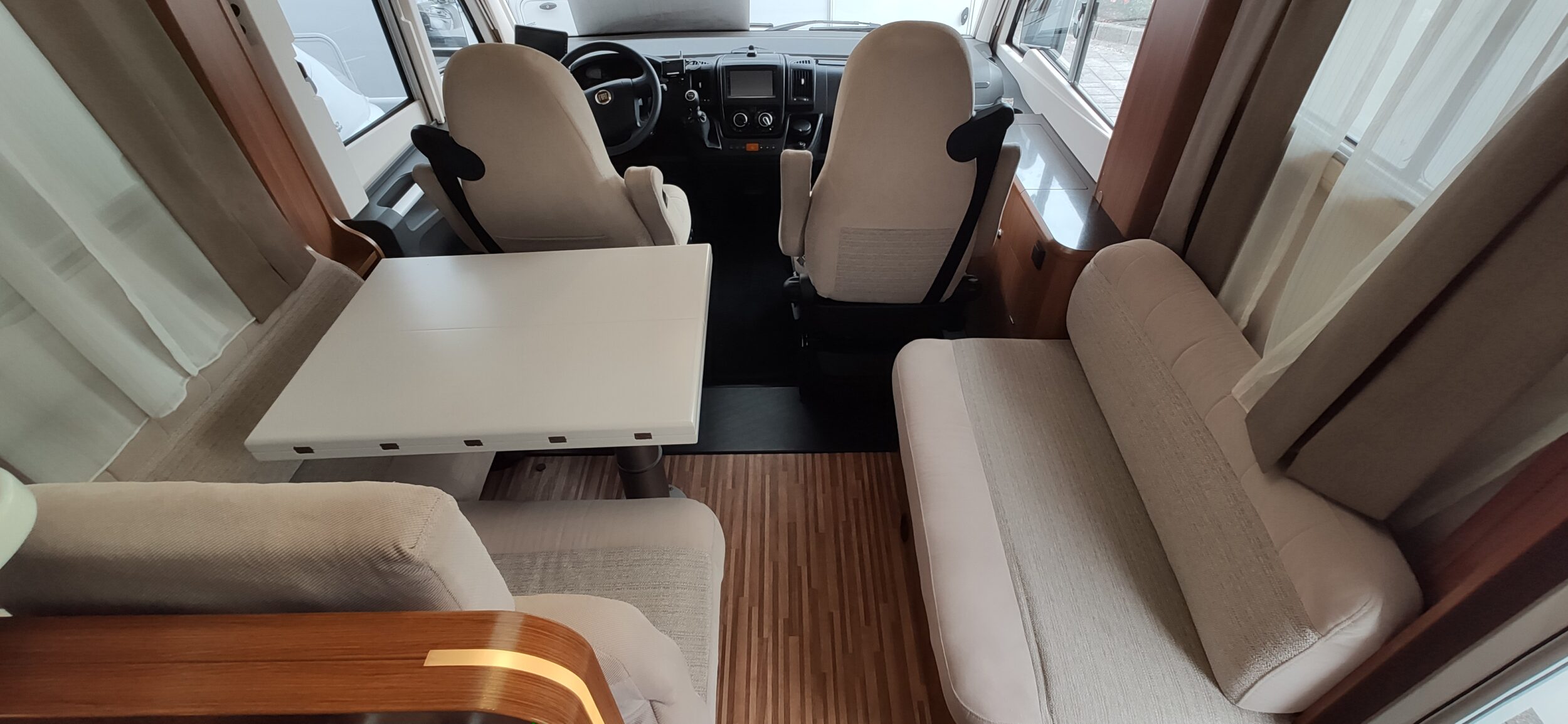 Adria Sonic I 700 SP