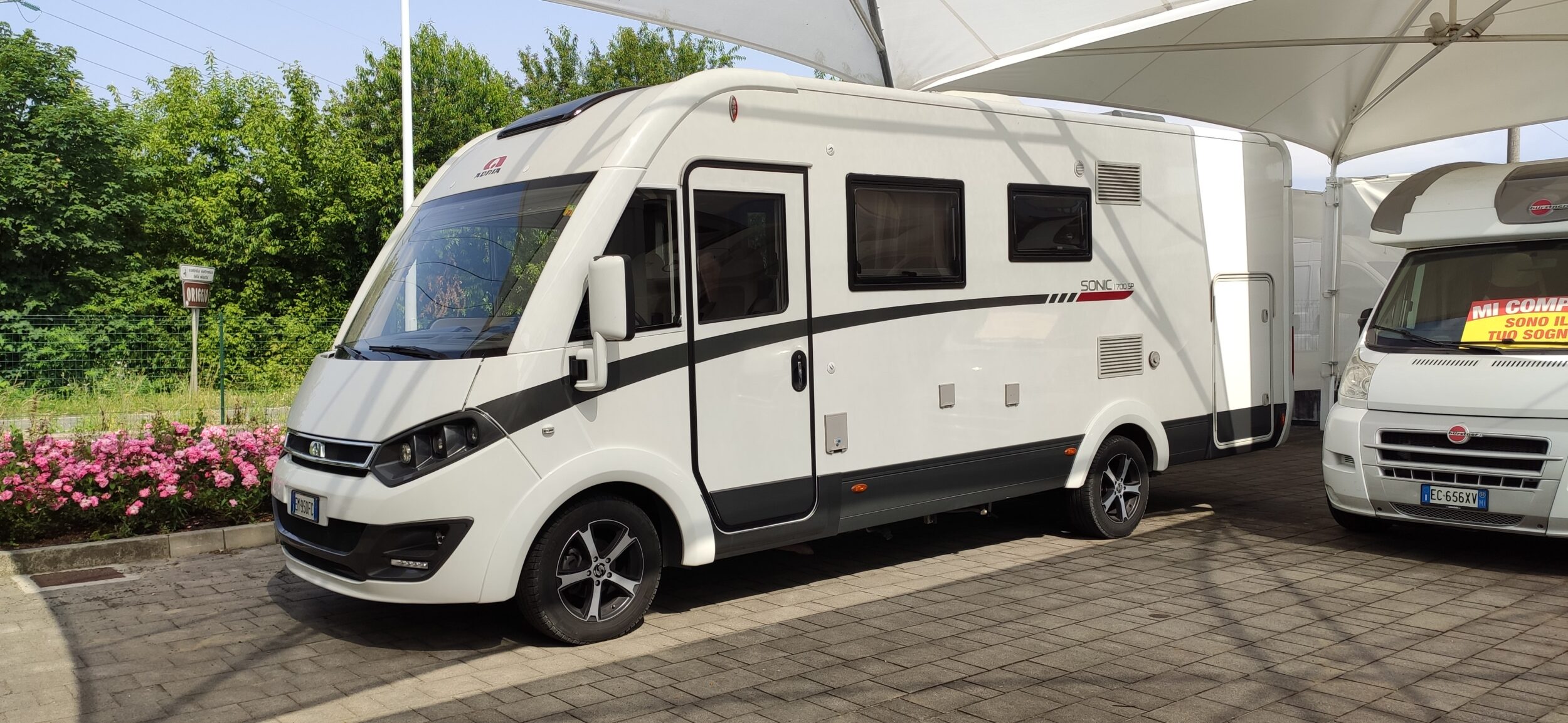 Adria Sonic I 700 SP