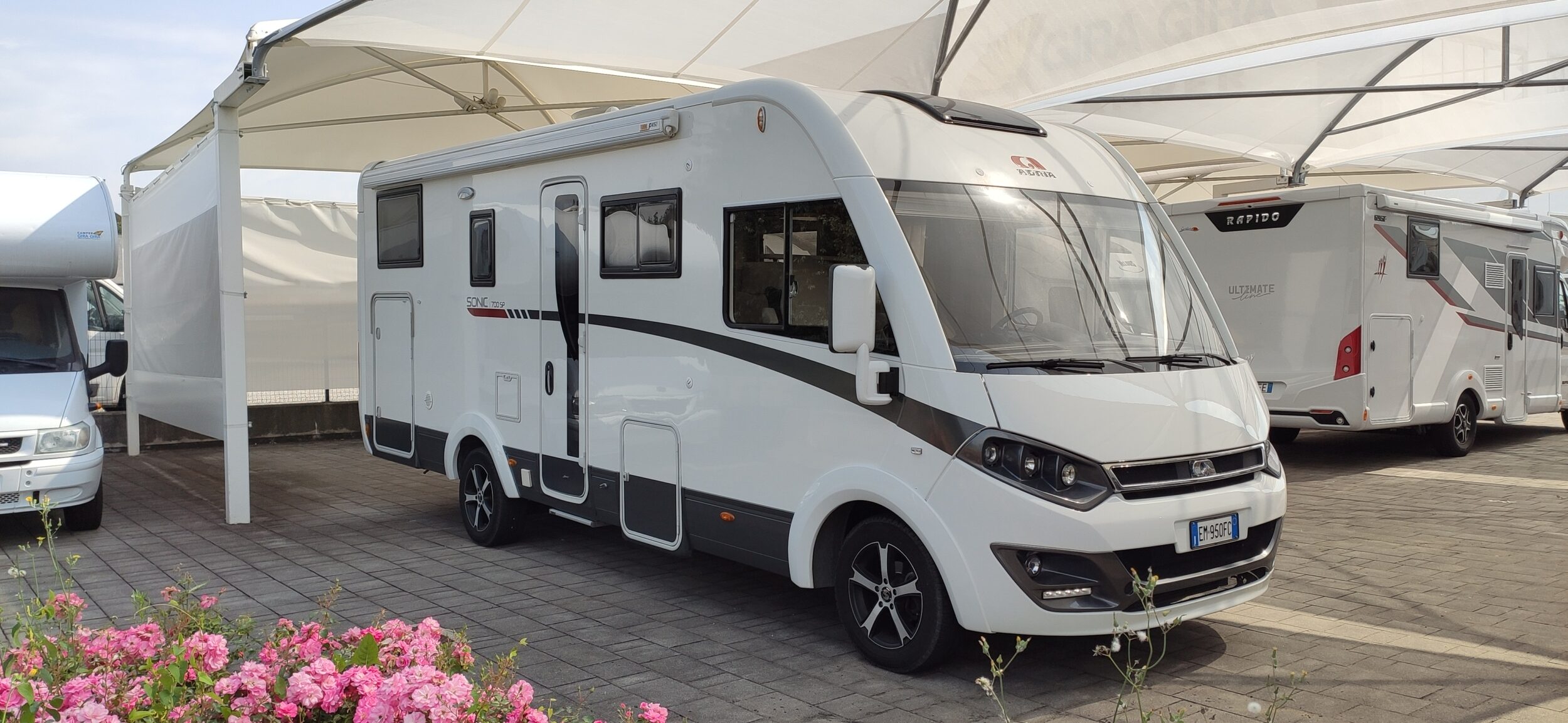 Adria Sonic I 700 SP
