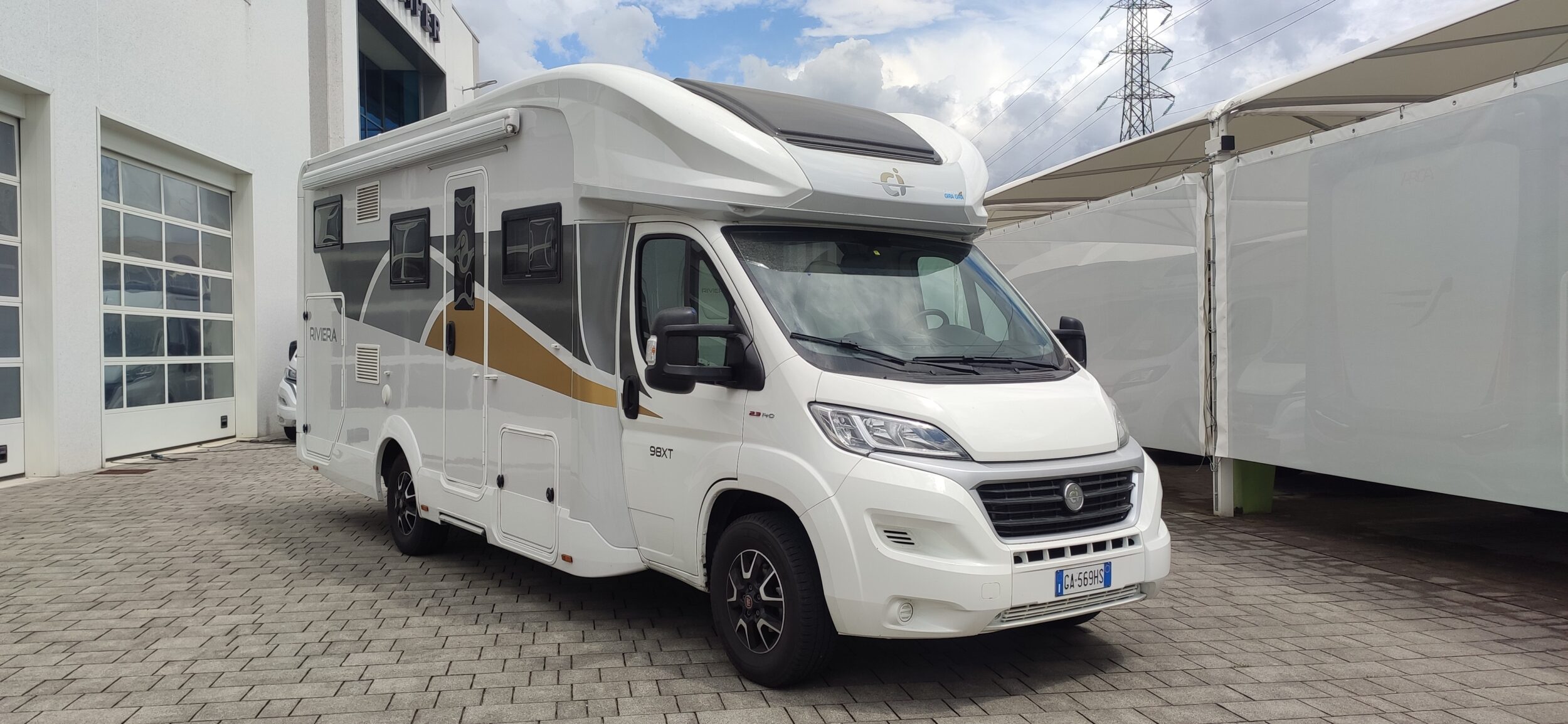 CI Riviera 98 XT