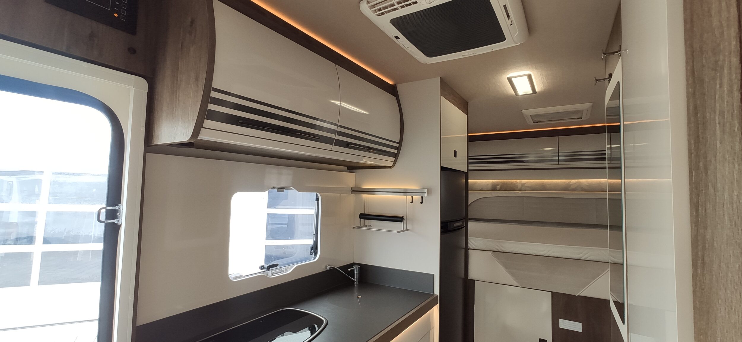 CI Riviera 98 XT