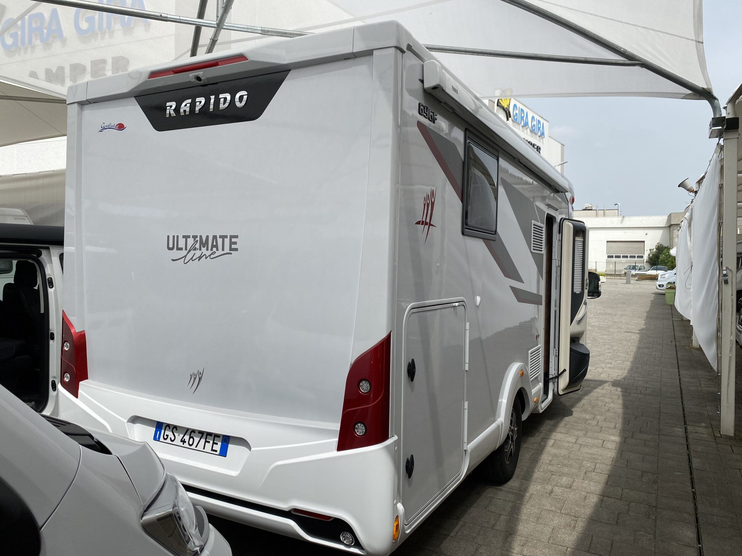 Rapido 696 f Ultimate line