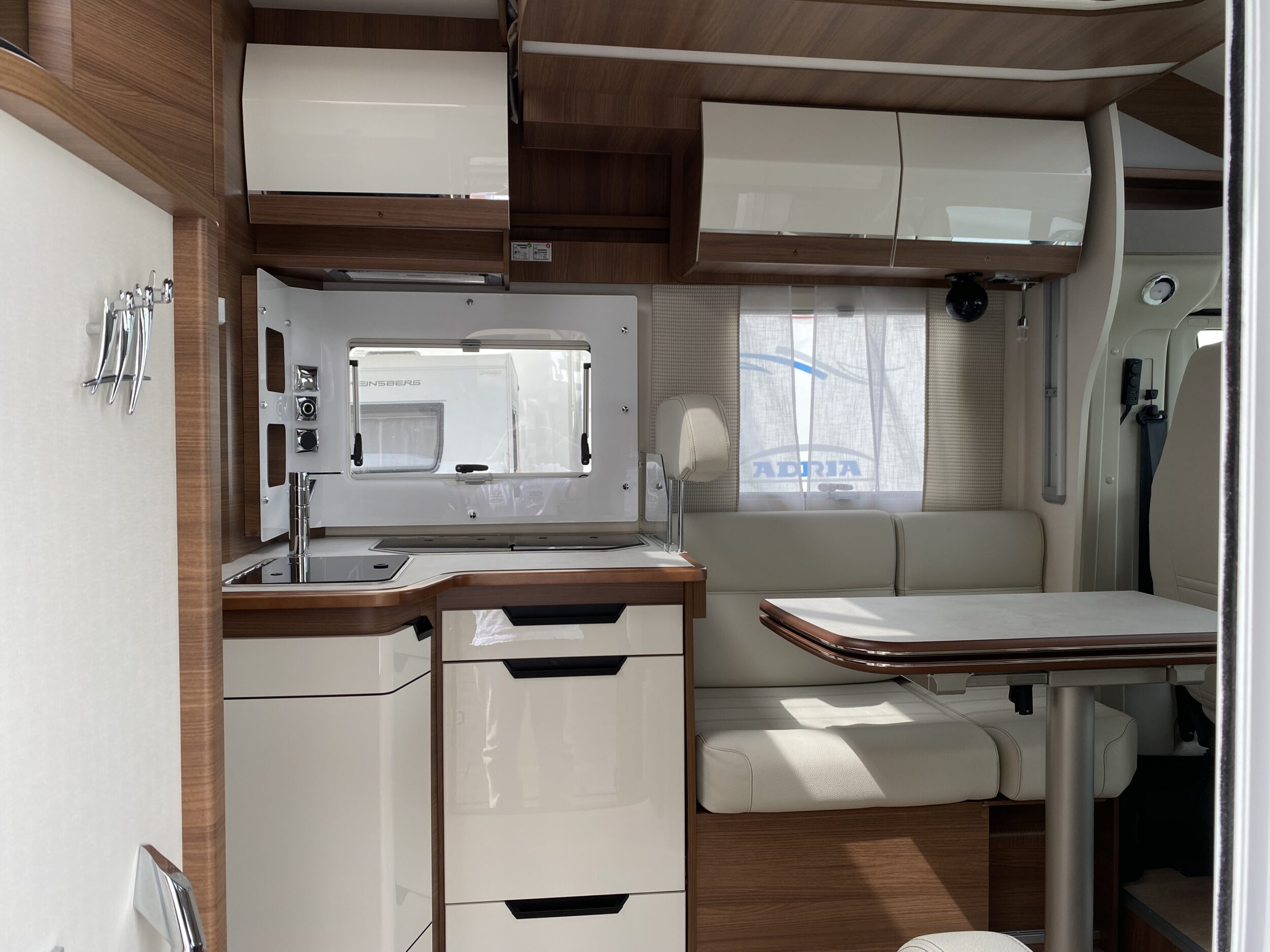 Rapido 696 f Ultimate line