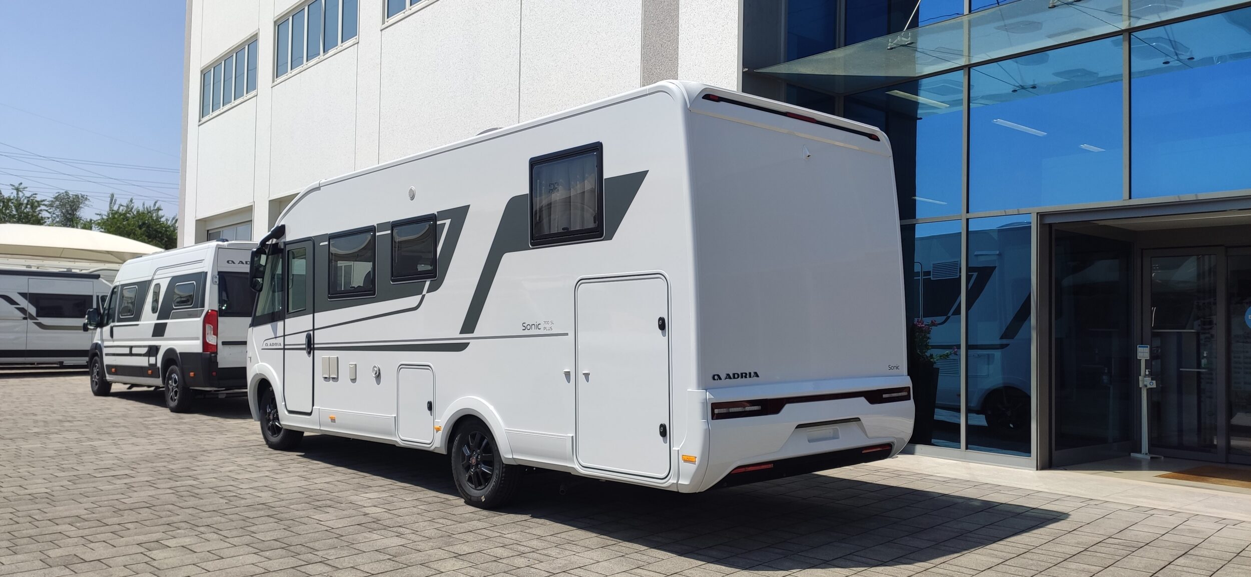 Adria Sonic Plus 700 SL