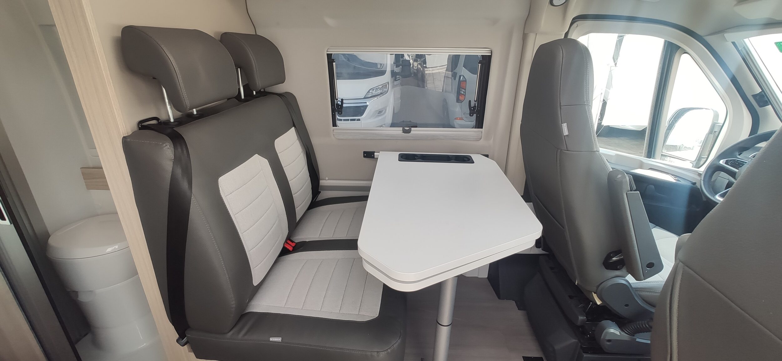 Adria Twin 600 SPB Family