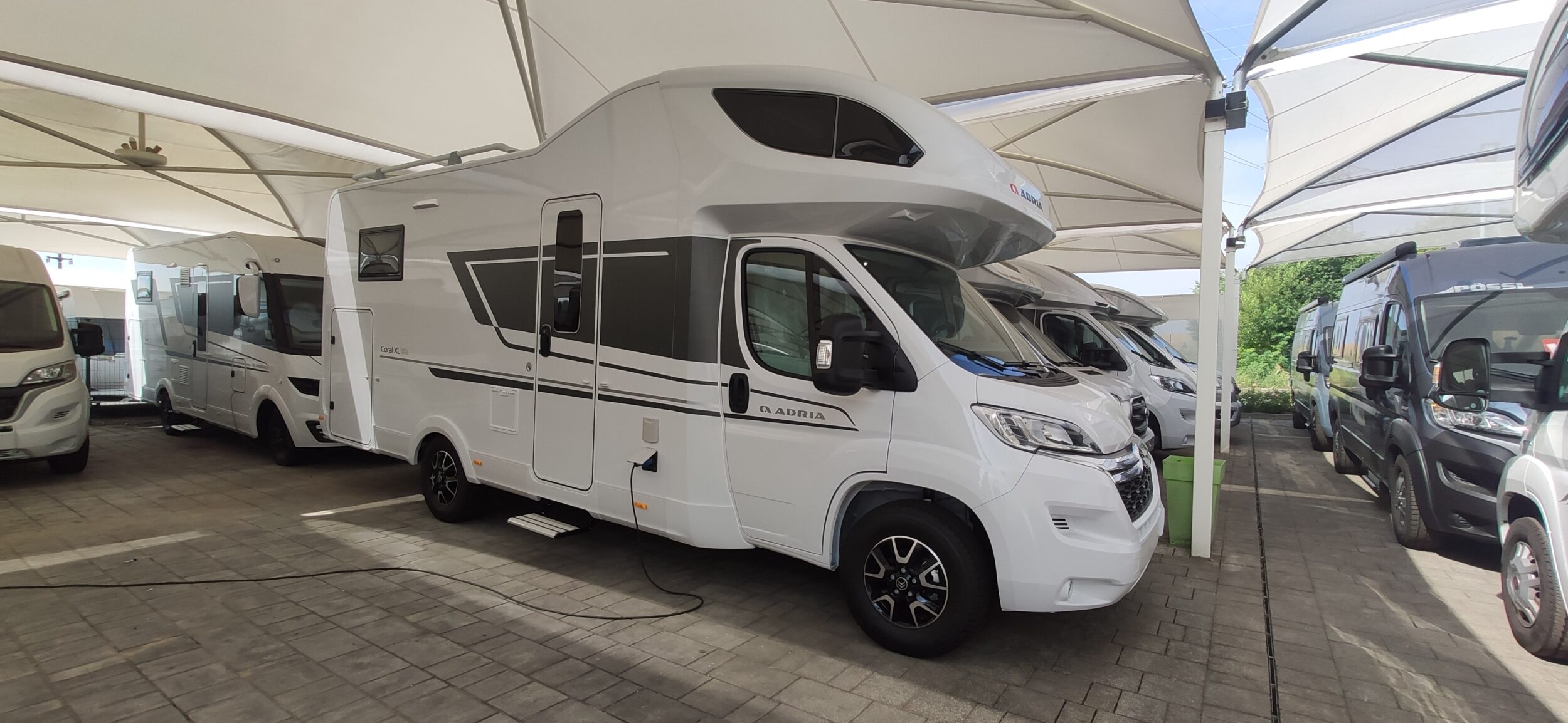Adria Coral XL Axess 660 SL