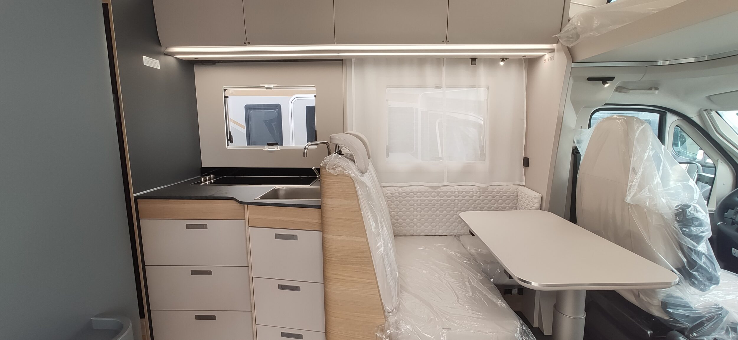 Adria Coral XL Axess 660 SL