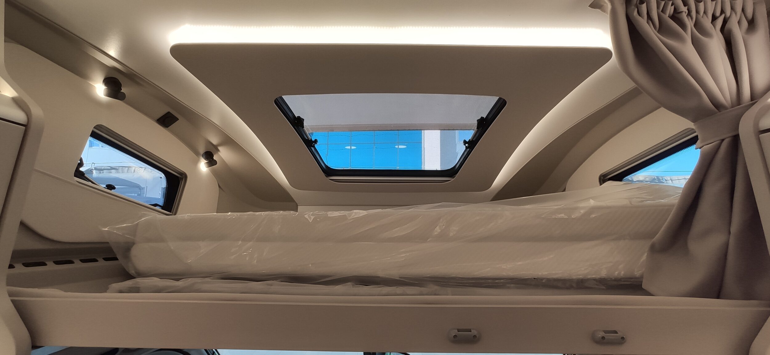Adria Coral XL Axess 660 SL