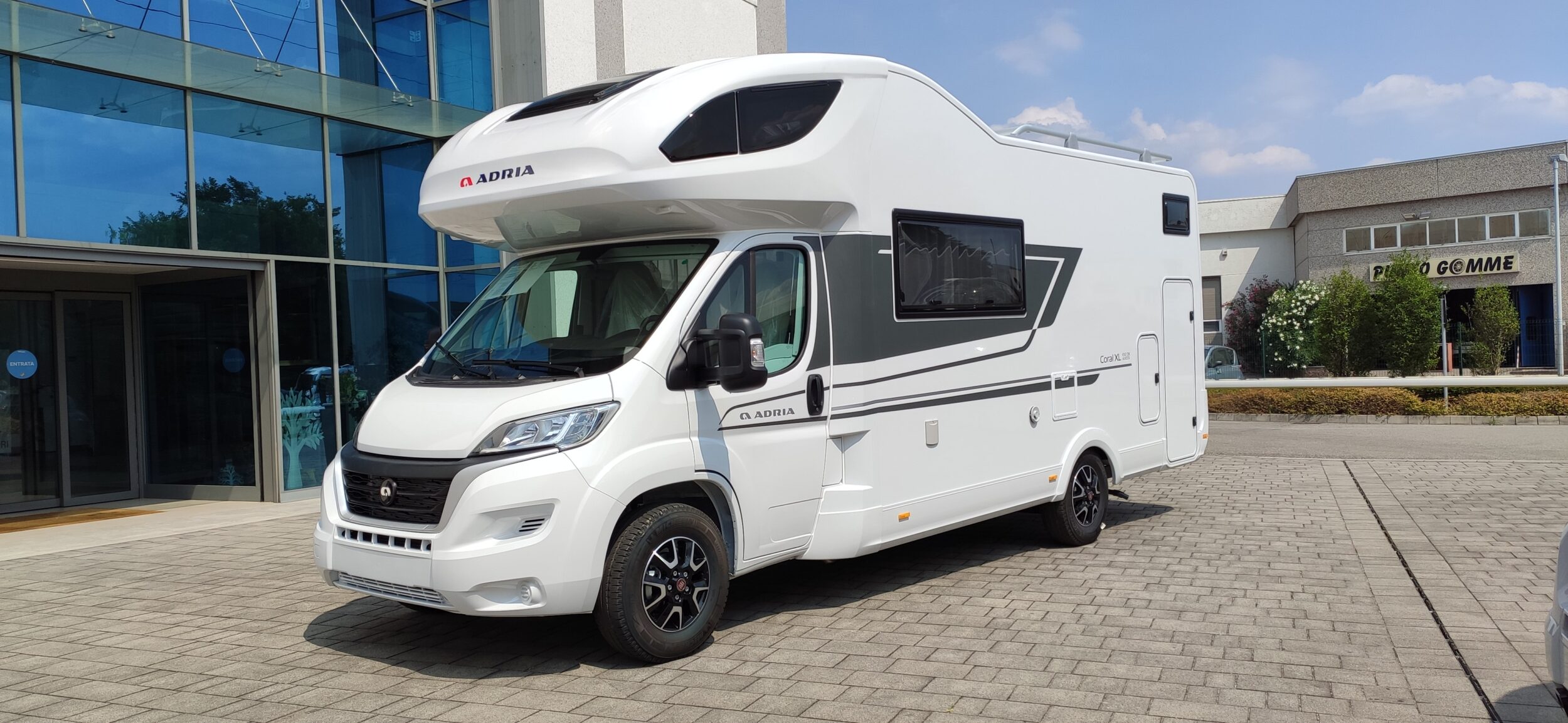 Adria Coral XL Axess 650 DK