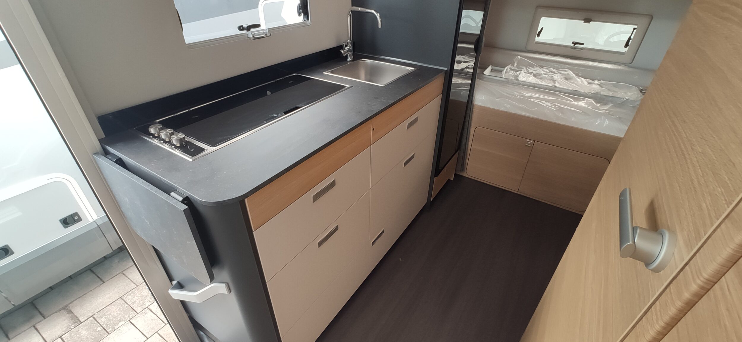 Adria Coral XL Axess 650 DK