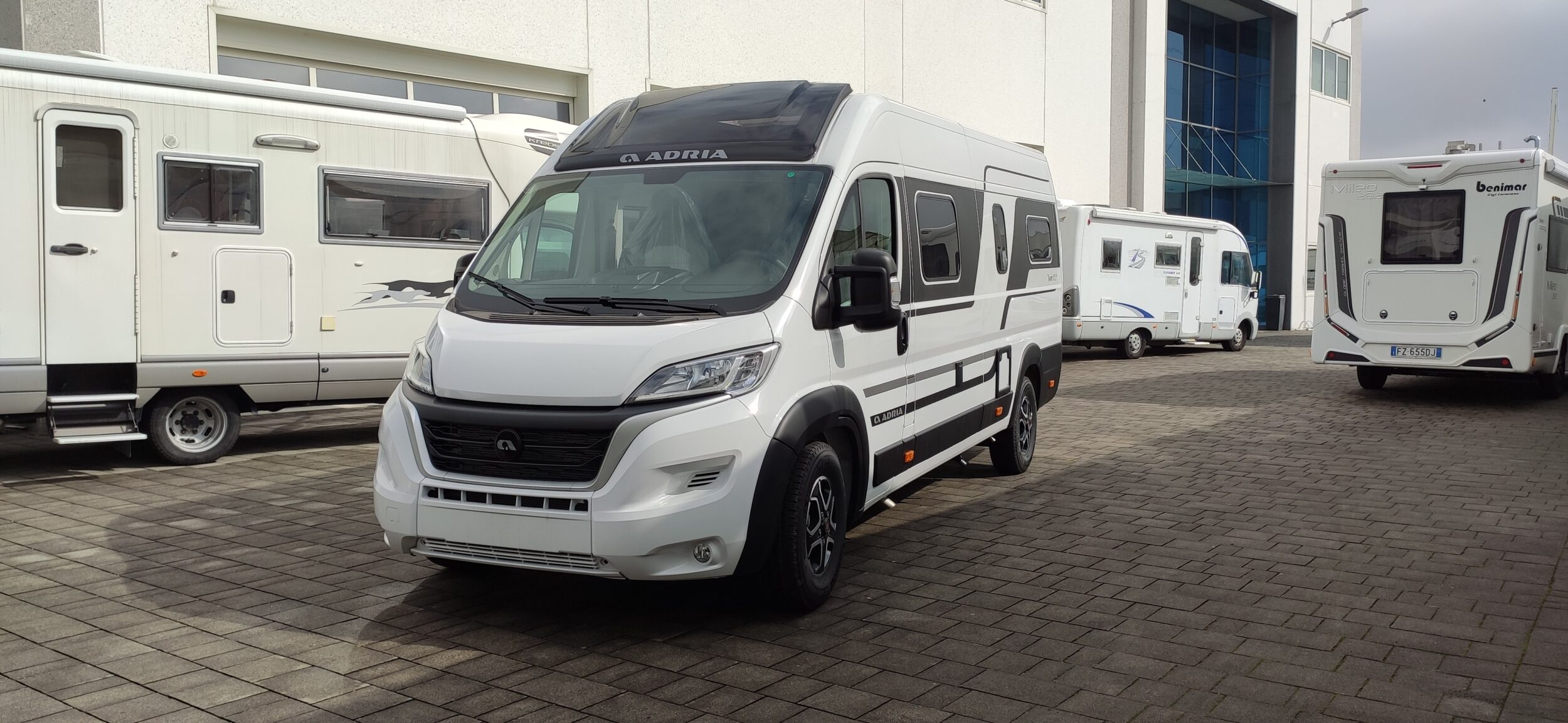 Adria Twin Plus 640 SGX