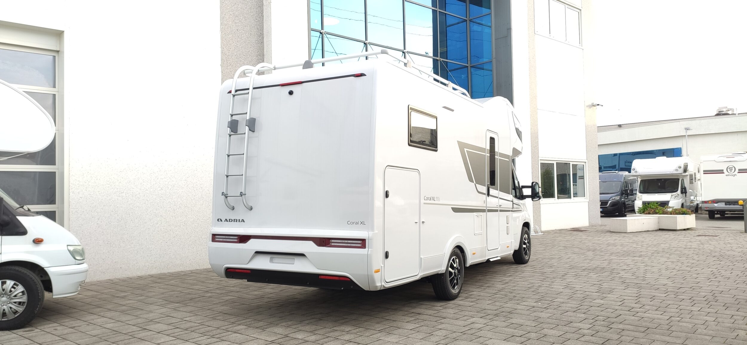 Adria Coral XL Axess 660 SL