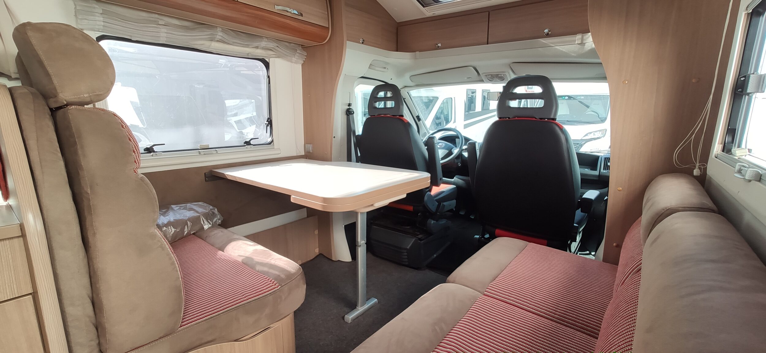 Adria Matrix M 680 SP