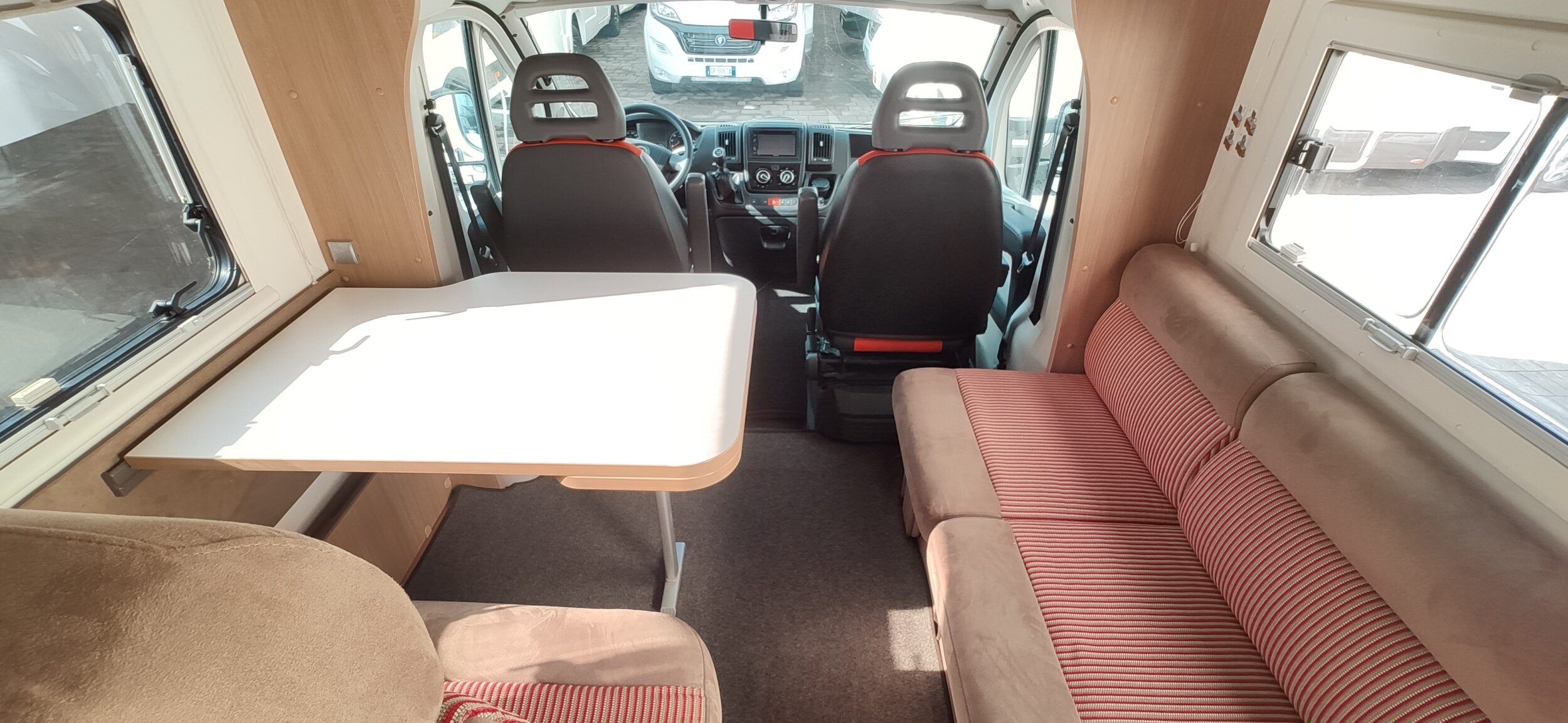 Adria Matrix M 680 SP