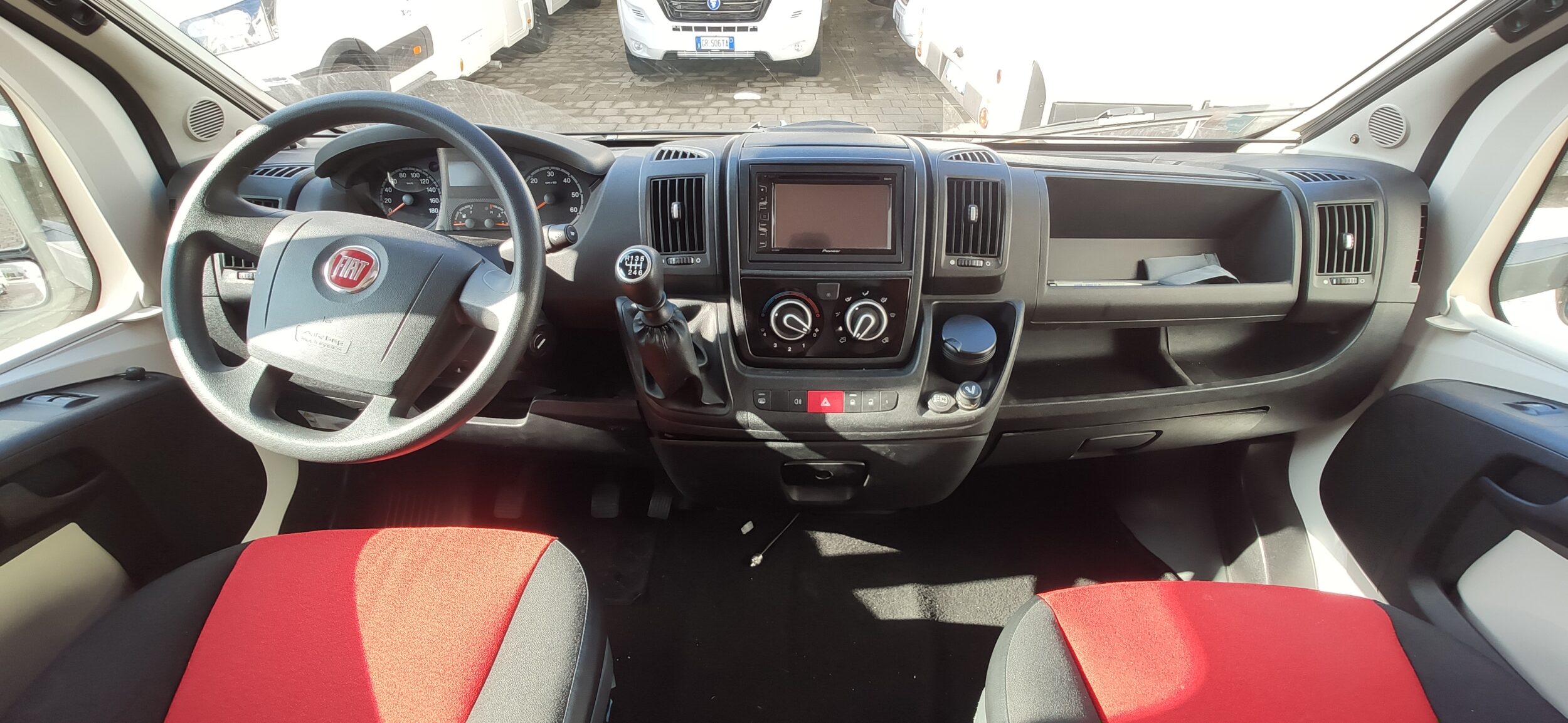 Adria Matrix M 680 SP