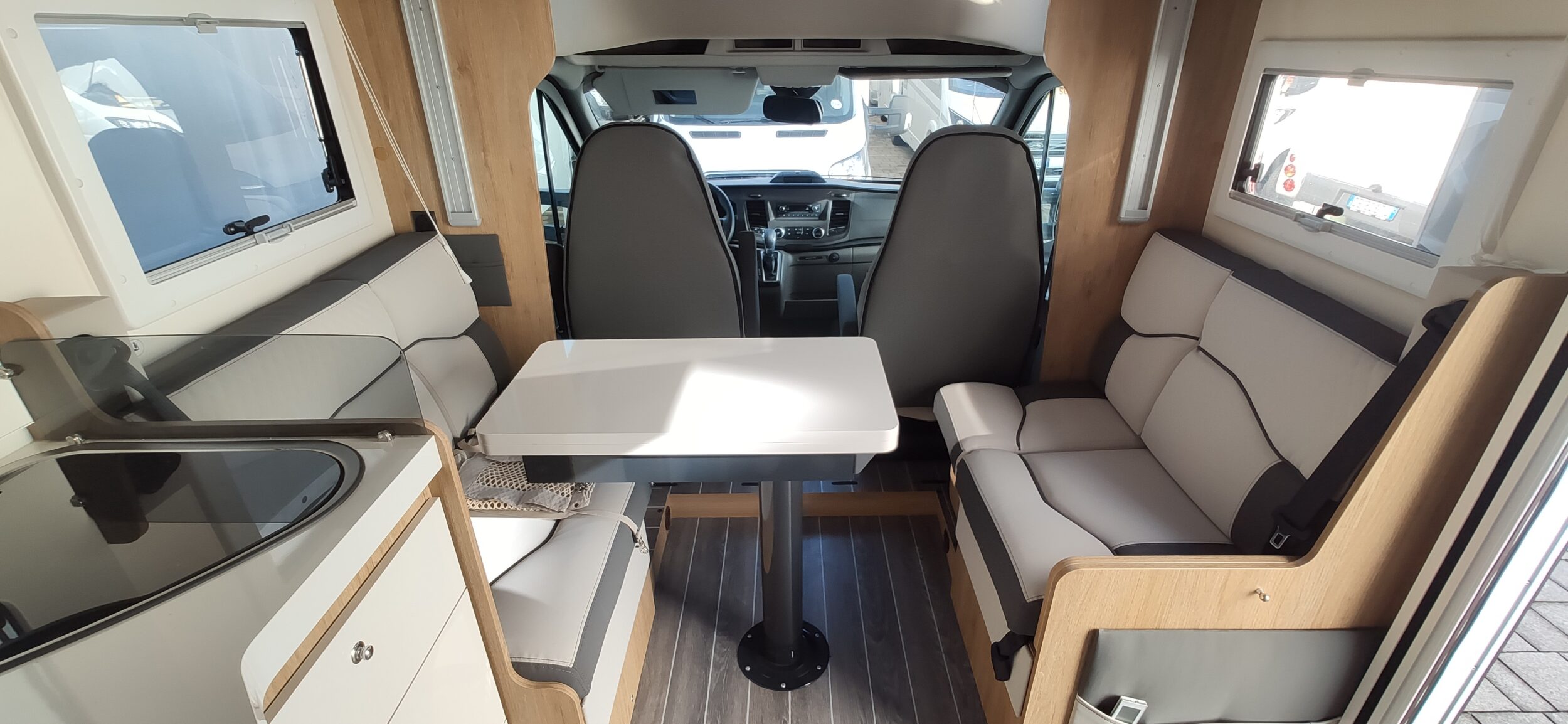 RT Zefiro 267 TL