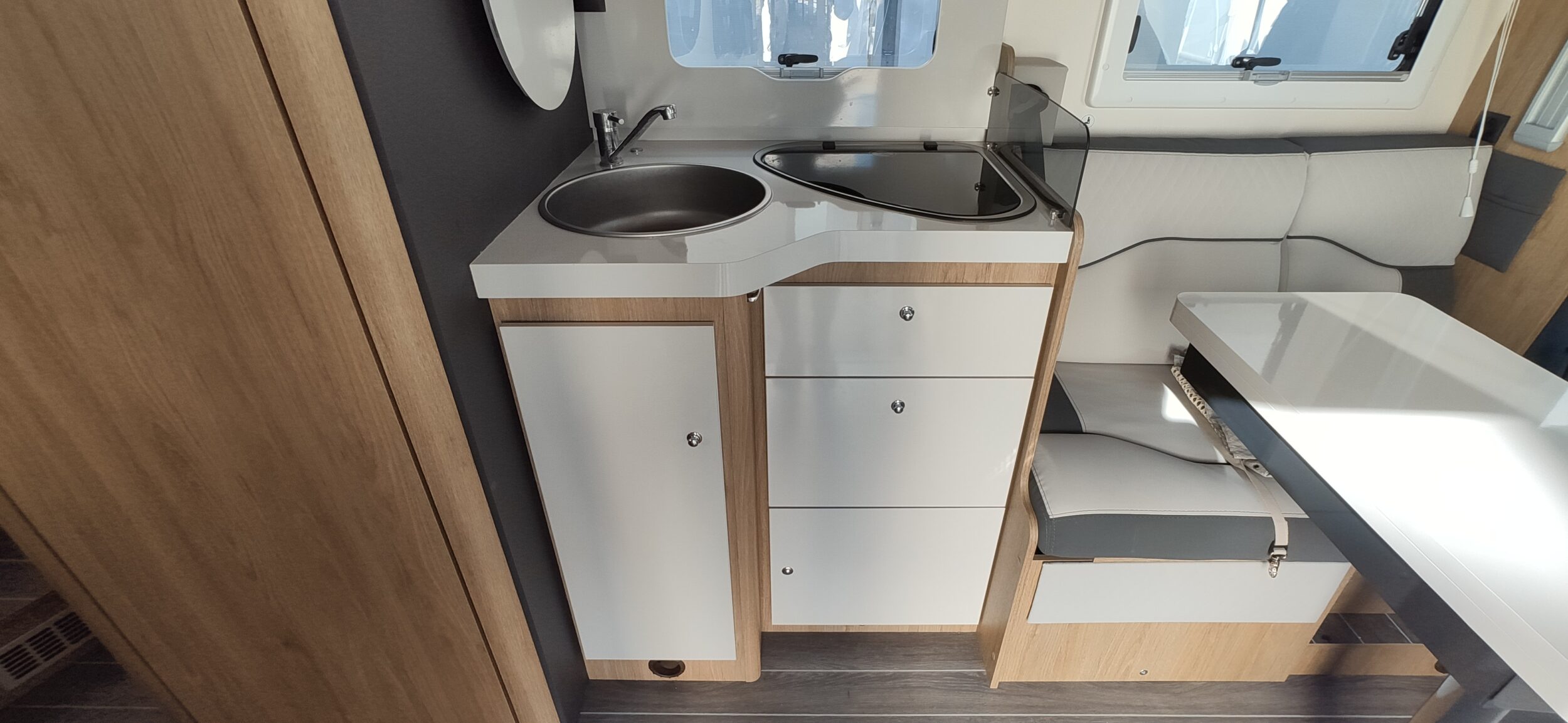 RT Zefiro 267 TL