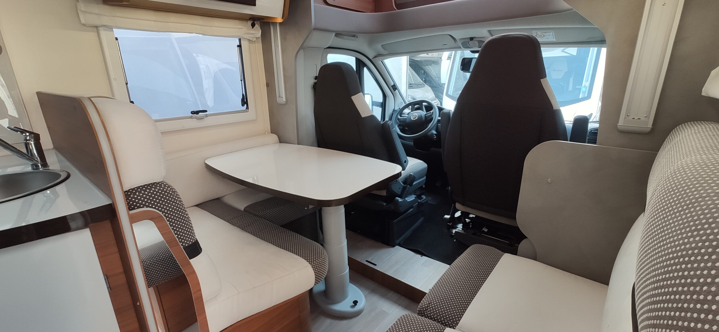 Elnagh Baron 560