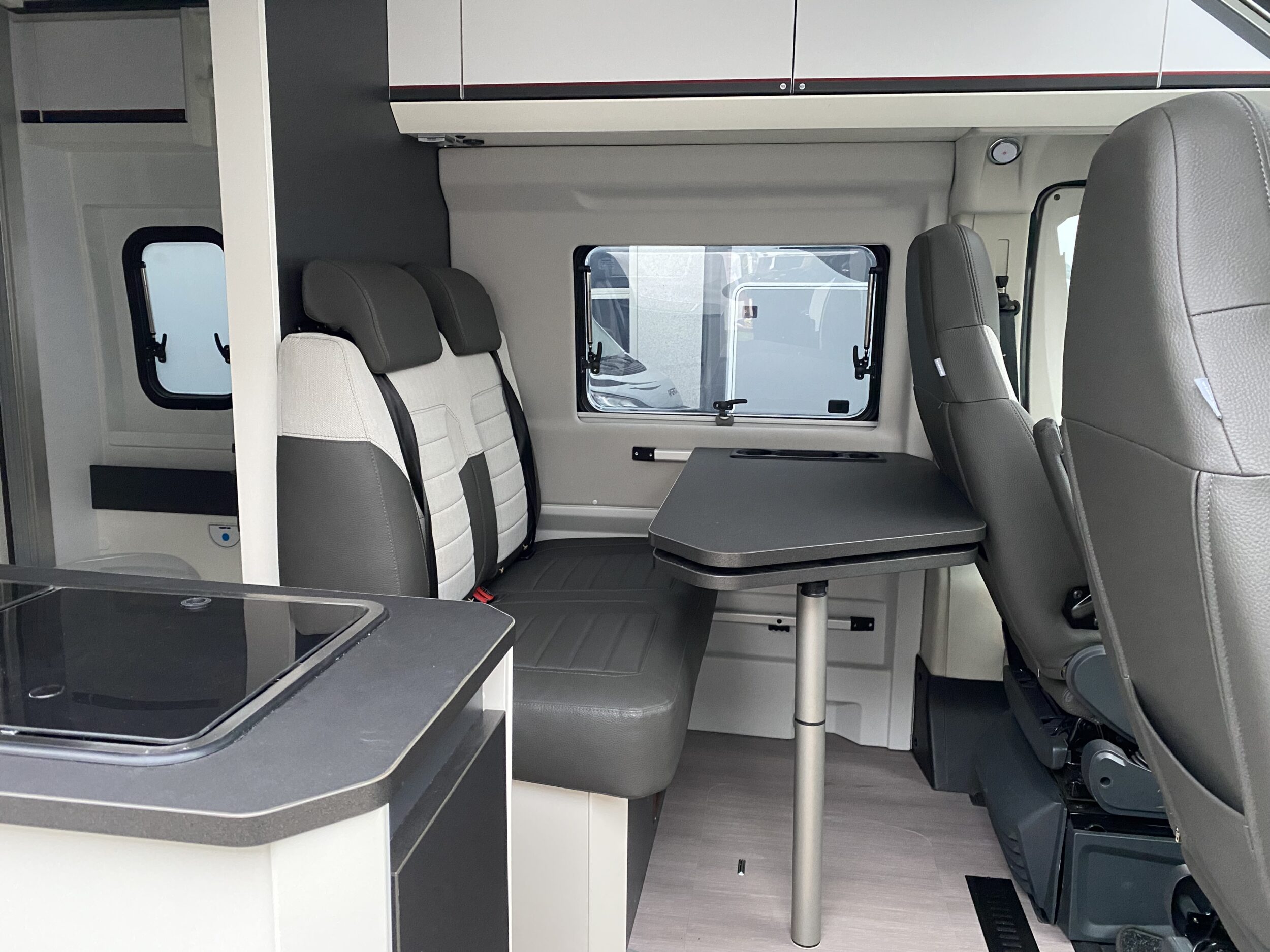 Adria Twin 640 SGX Sports