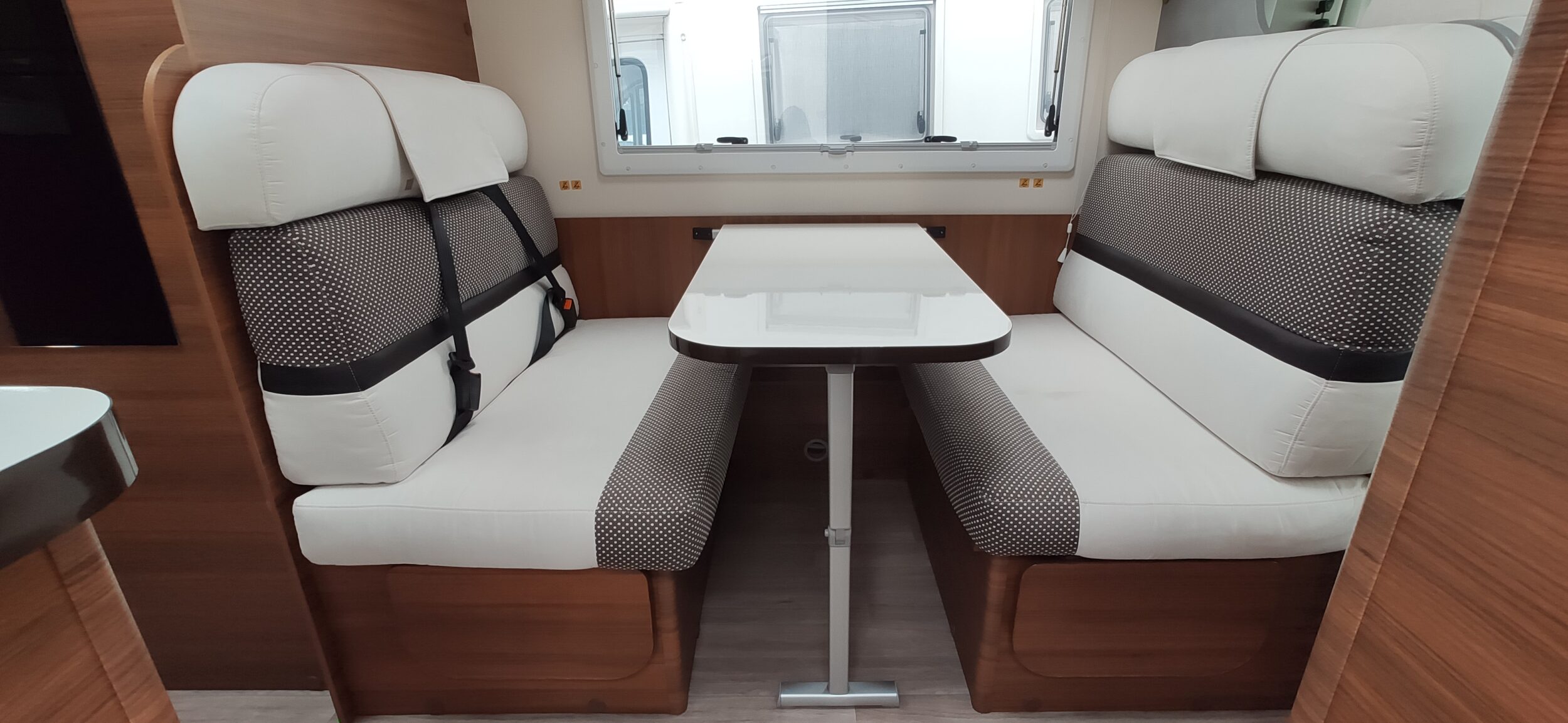 Elnagh Baron 26