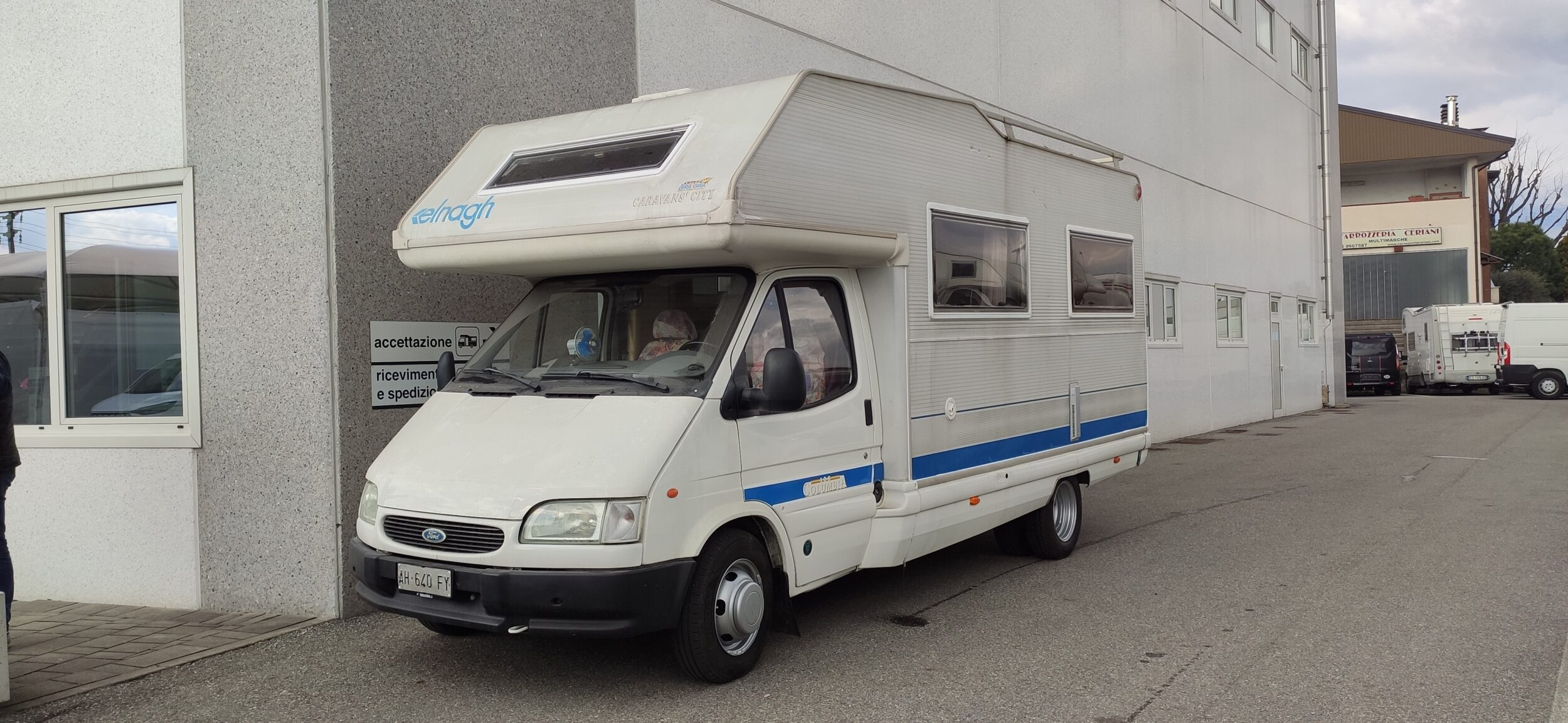 Elnagh Columbia 106