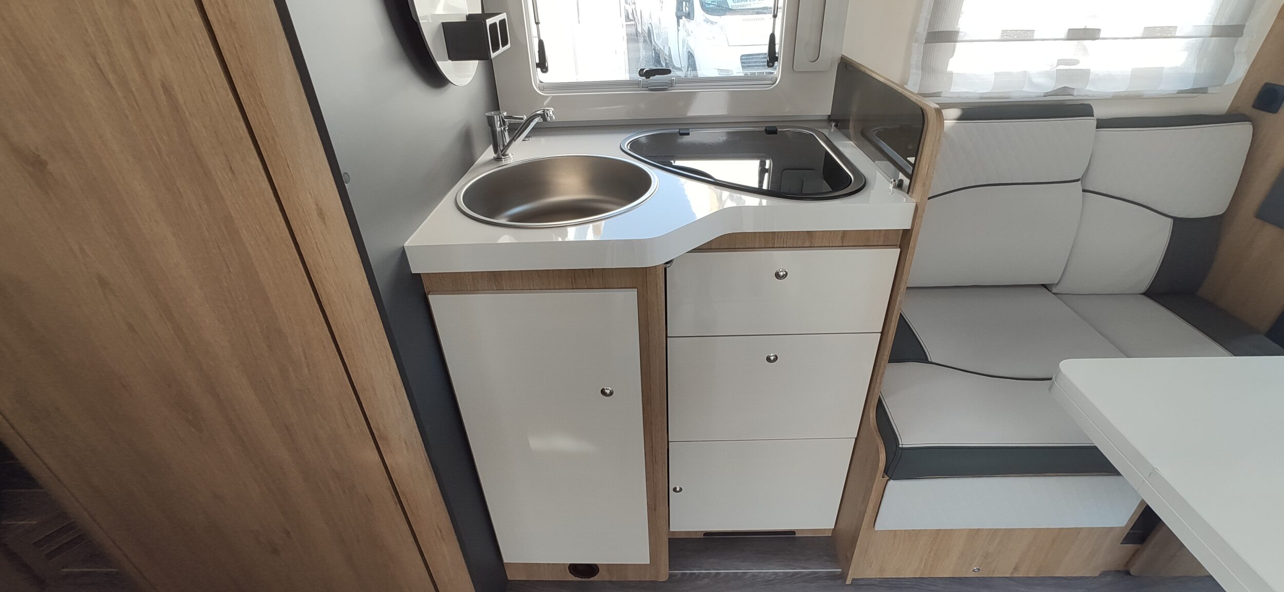 RT Zefiro 267 TL
