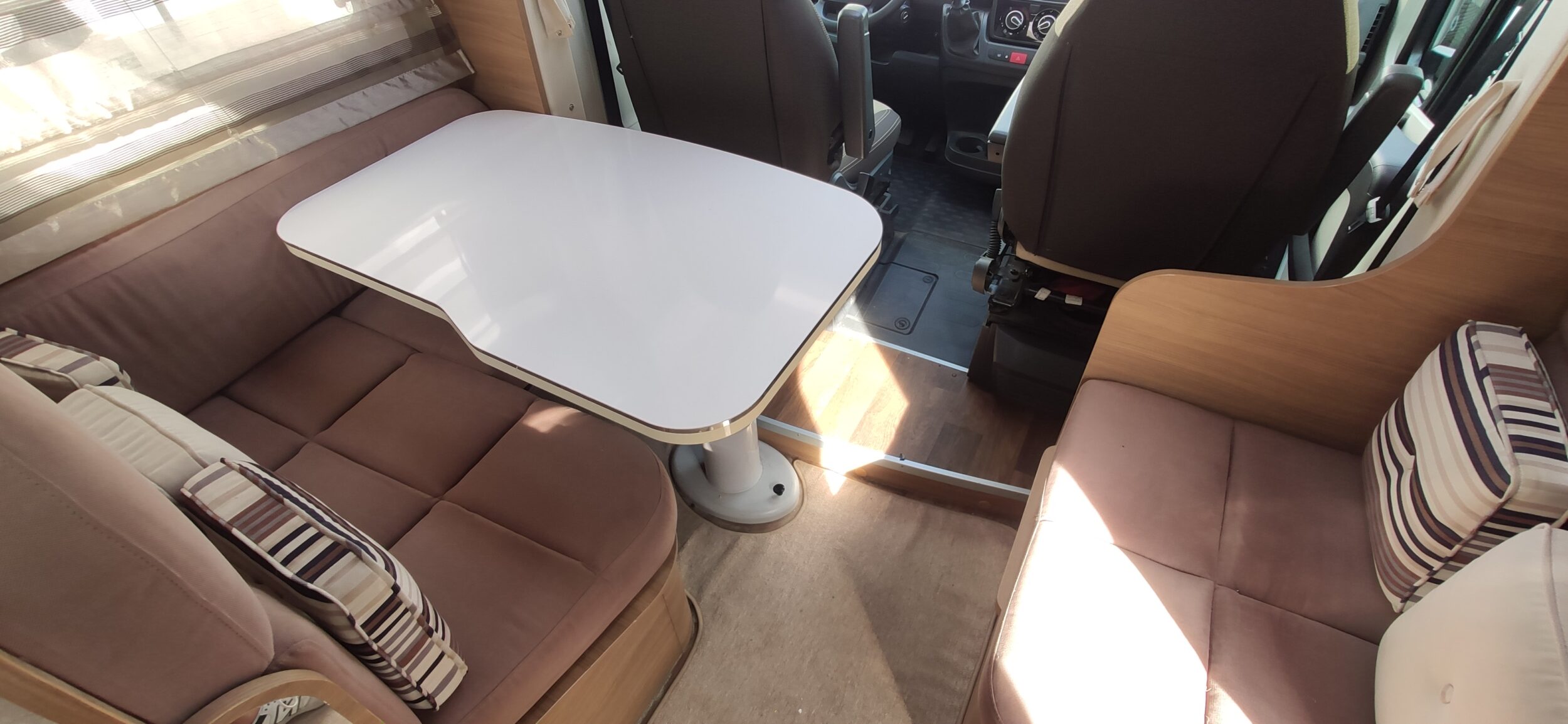 Elnagh T-Loft 530
