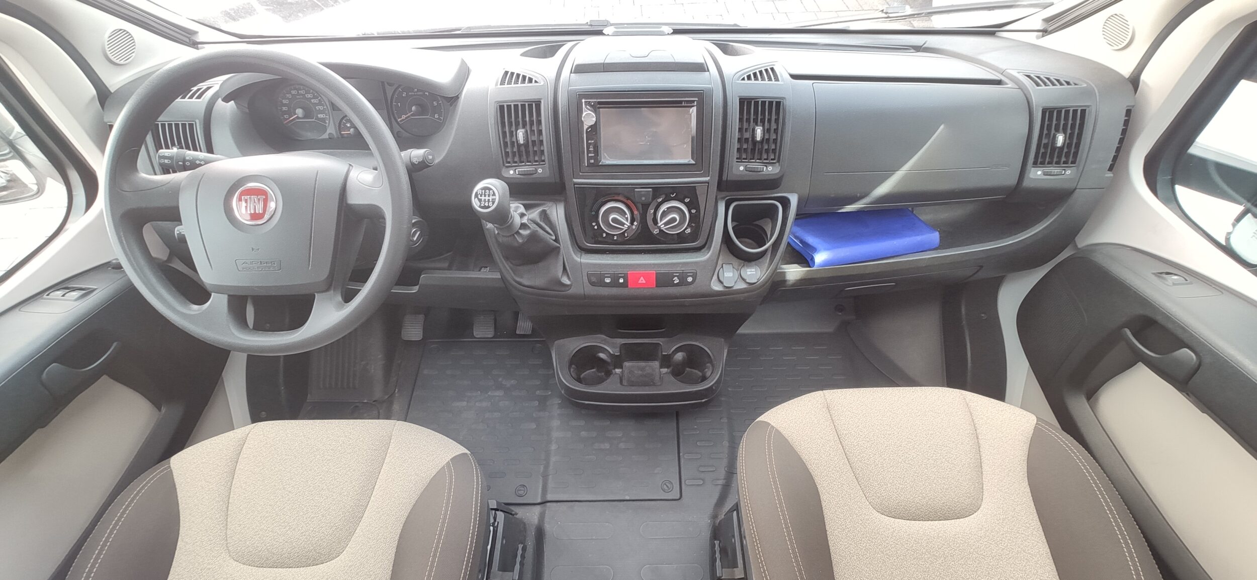 Elnagh T-Loft 530