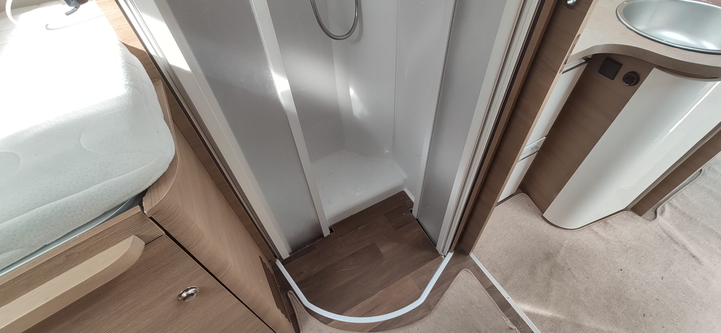Elnagh T-Loft 530