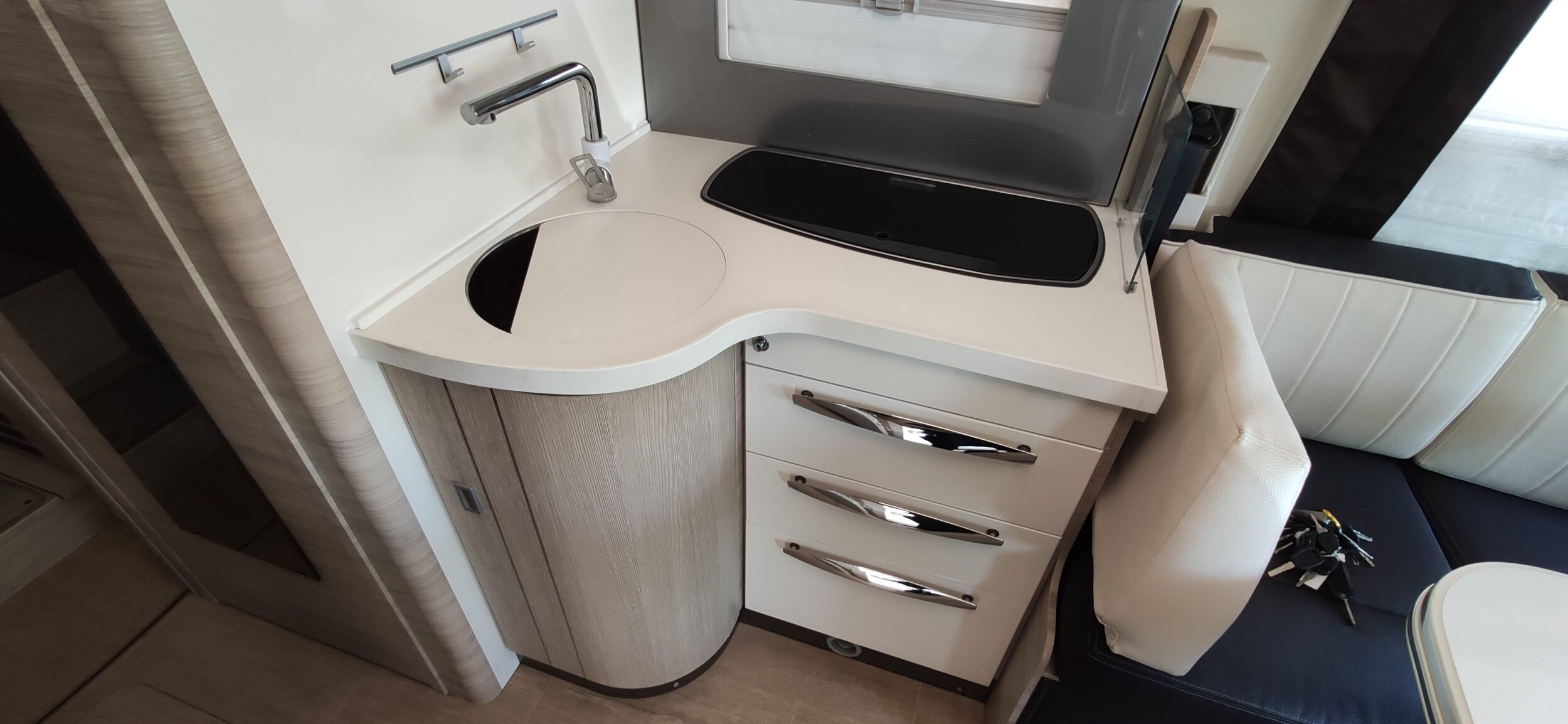 Mobilvetta K-Yacht 86 Teckno Line