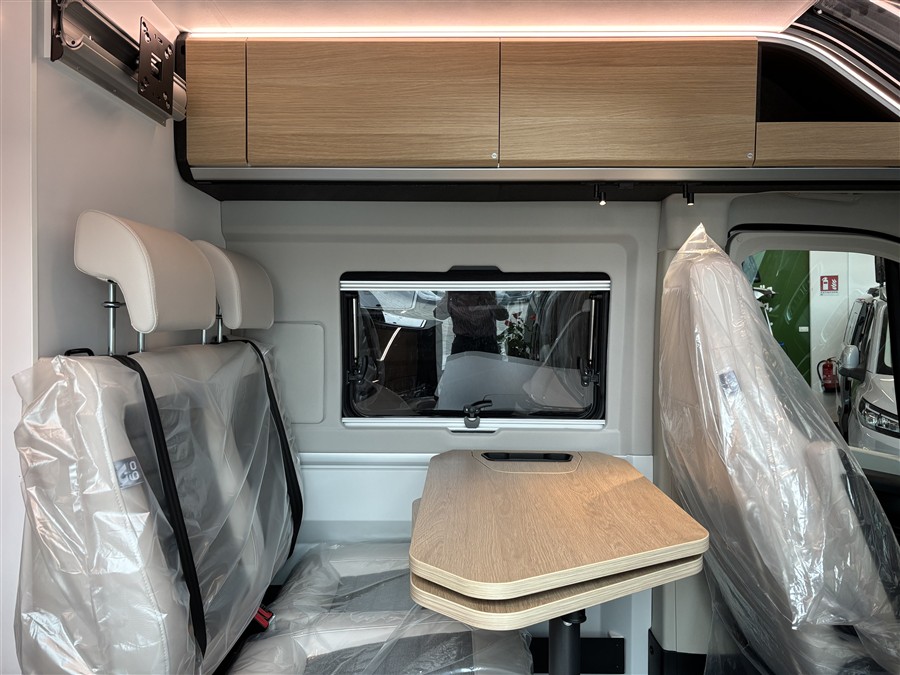 Adria Twin 640 SGX 60Y