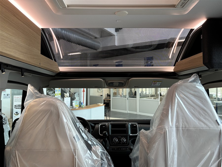 Adria Twin 640 SGX 60Y