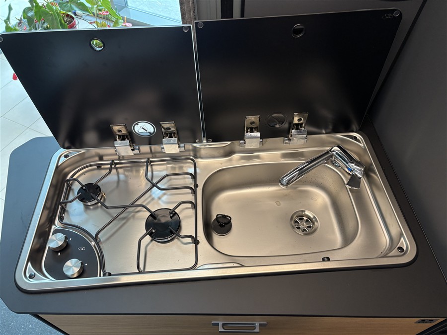 Adria Twin 640 SGX 60Y