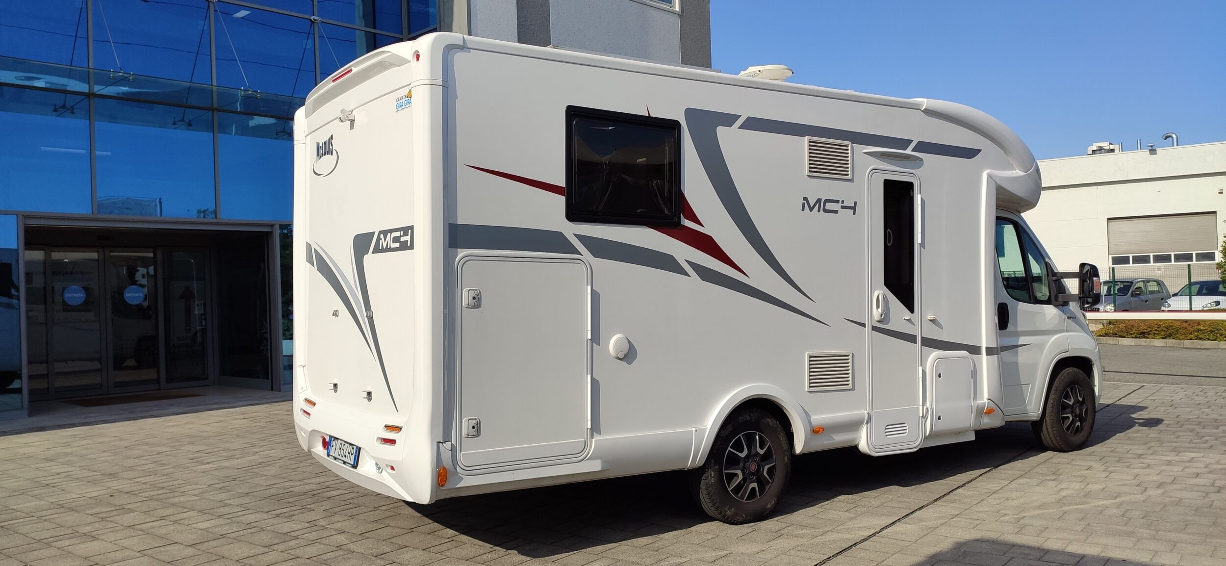 McLouis MC4 871G