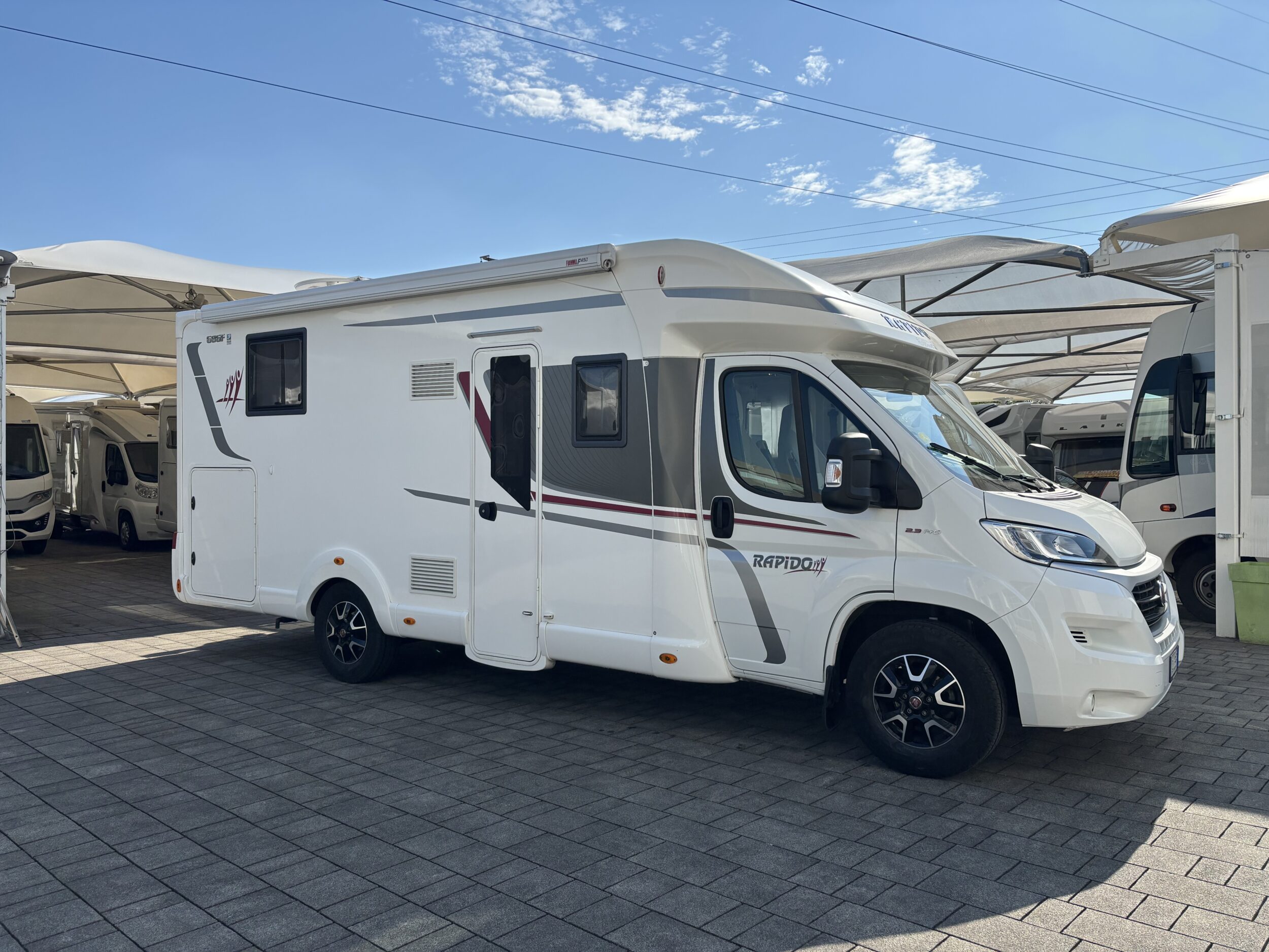Rapido 686 F