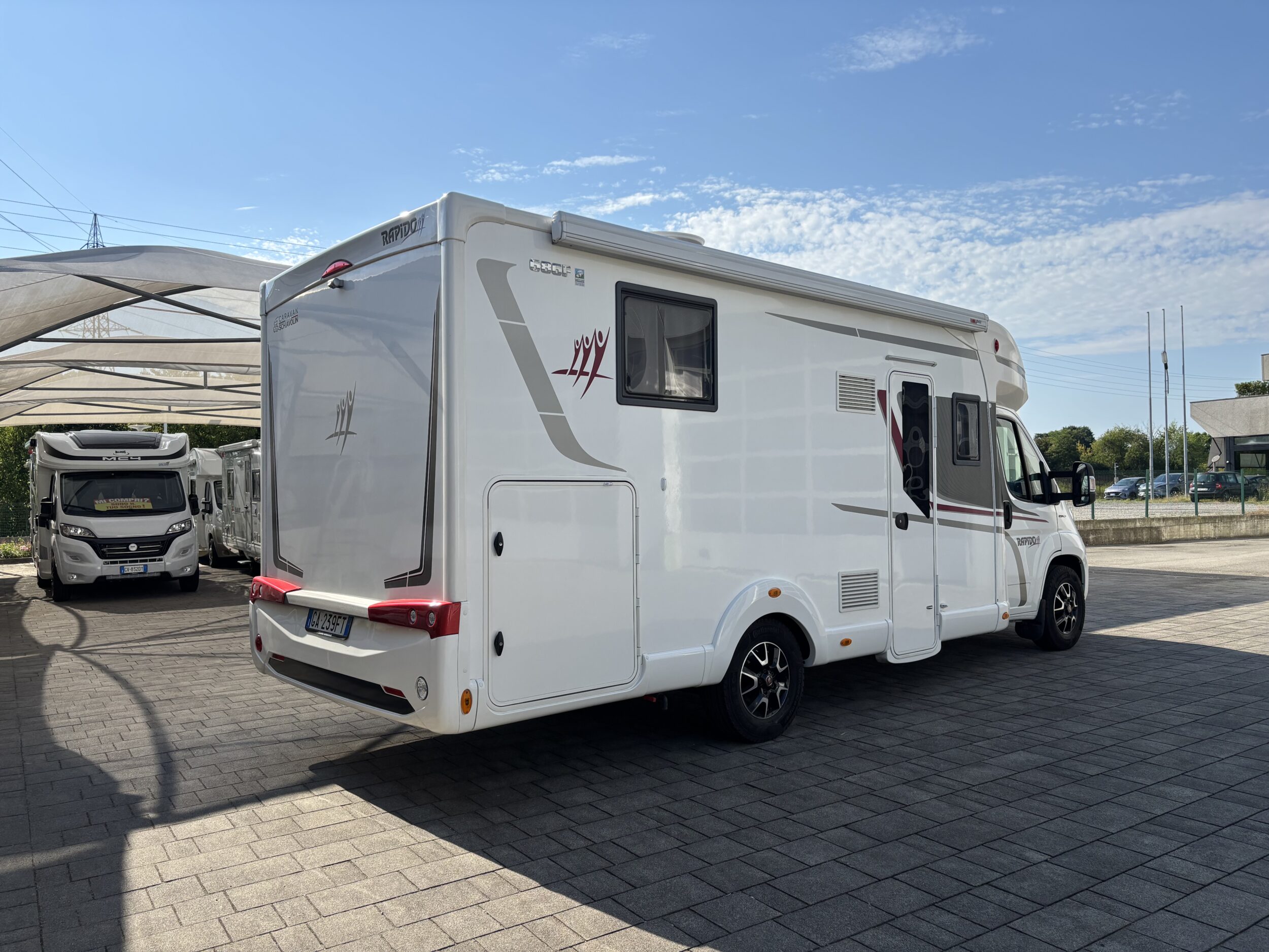 Rapido 686 F